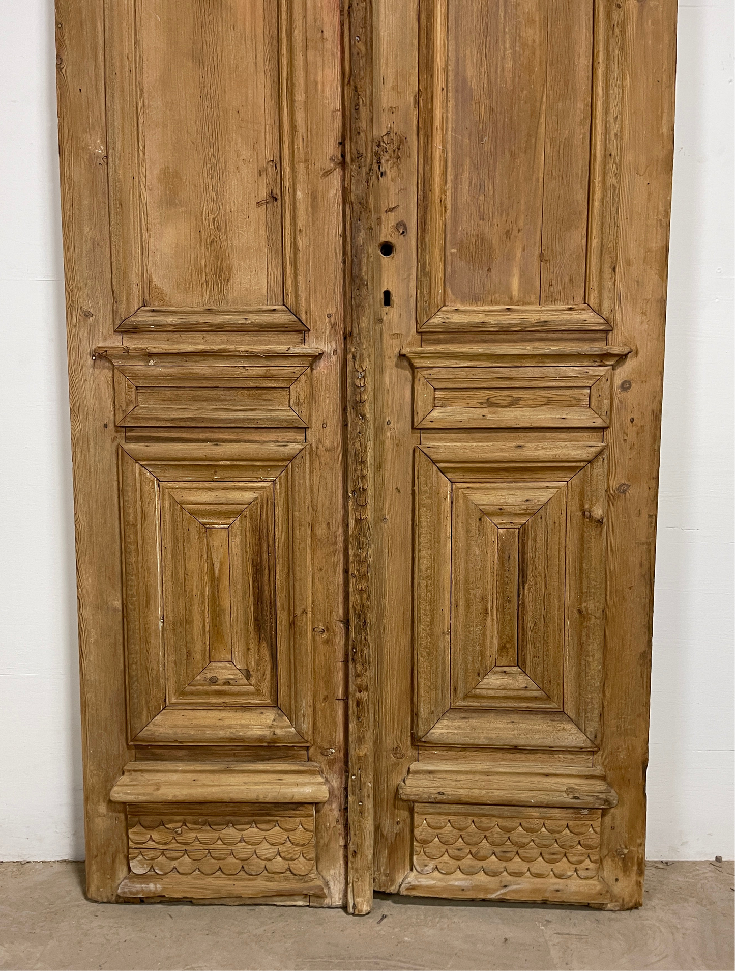Antique French panel doors with Carvings (100 x 43) P26