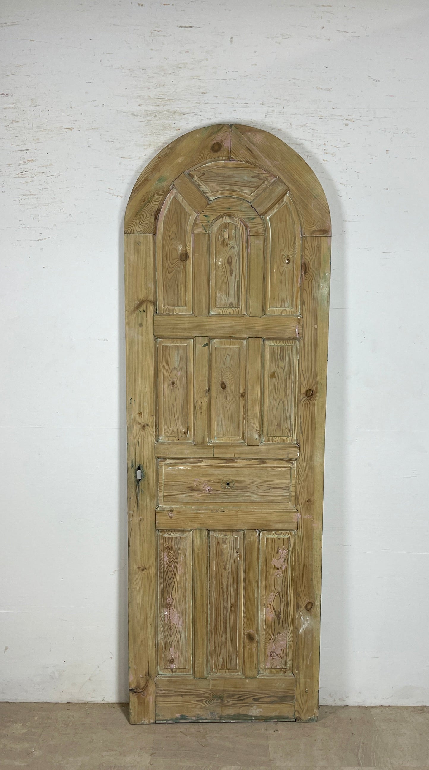 Antique French panel arched door with Carvings (94 x 31) P67