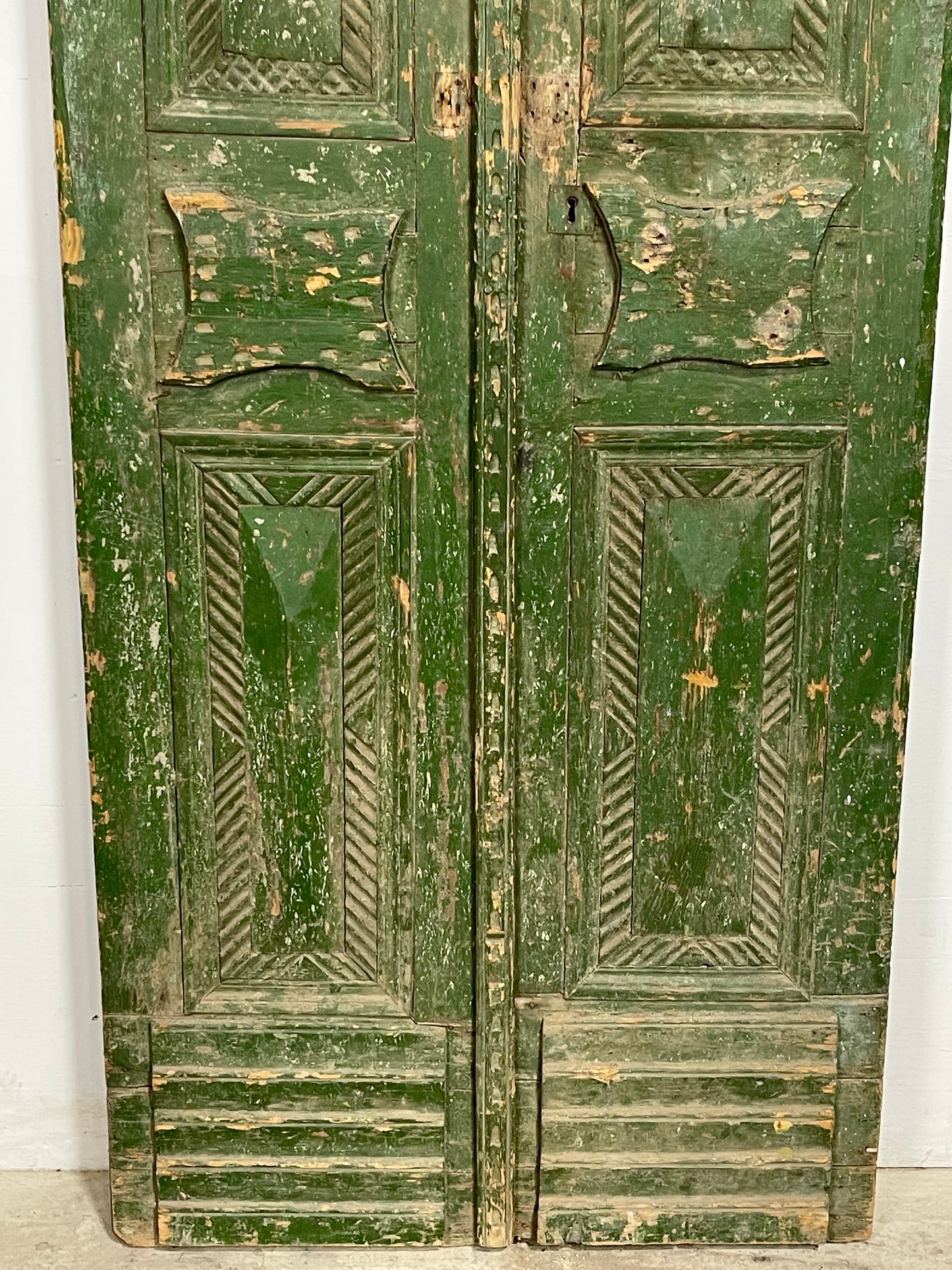 Antique French Panel Doors with Carving (77 x 31.25) M028