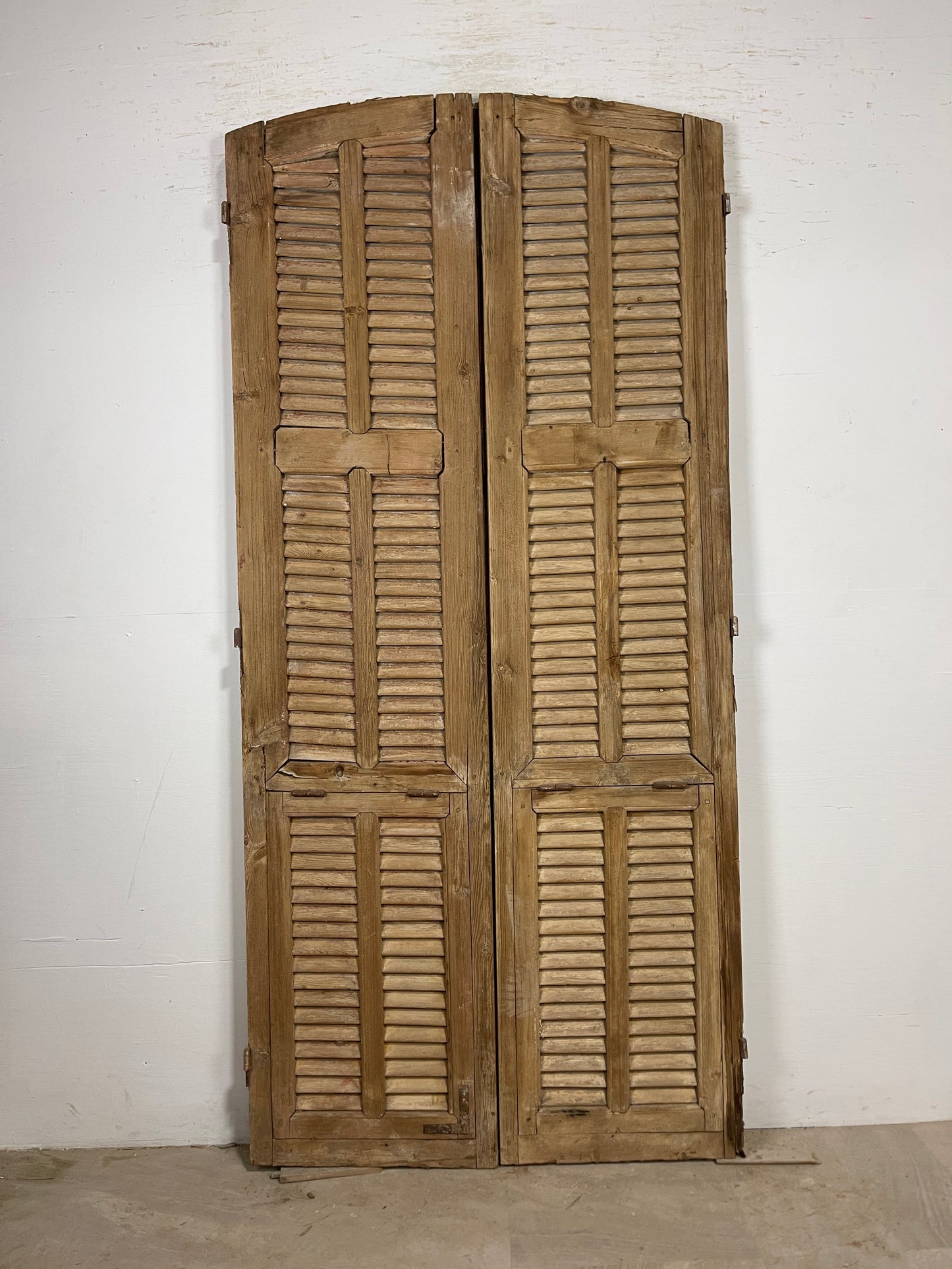 Antique french shutters (91 x 42) O302