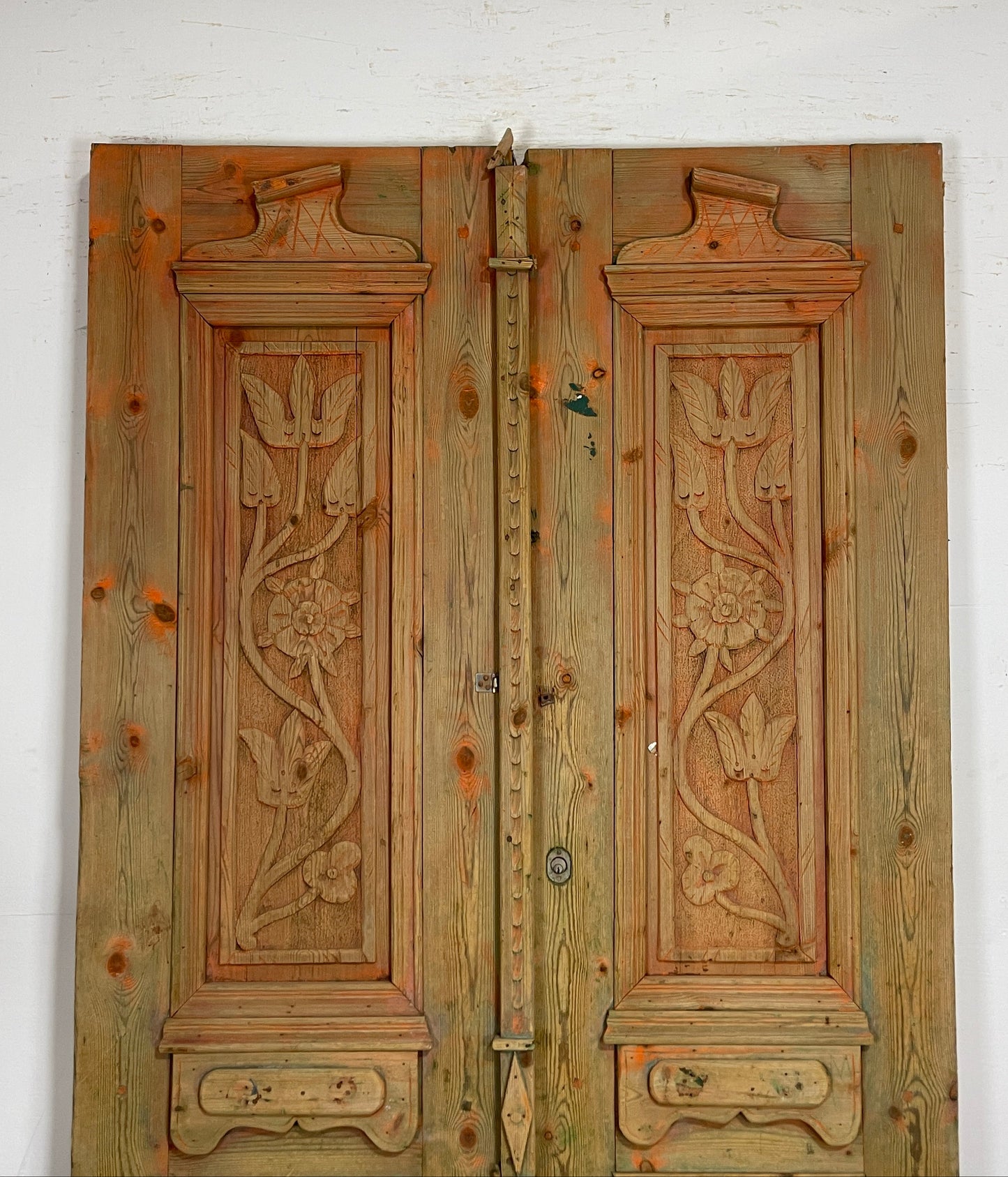 Antique French panel doors with Carvings (96 x 52.5) P24