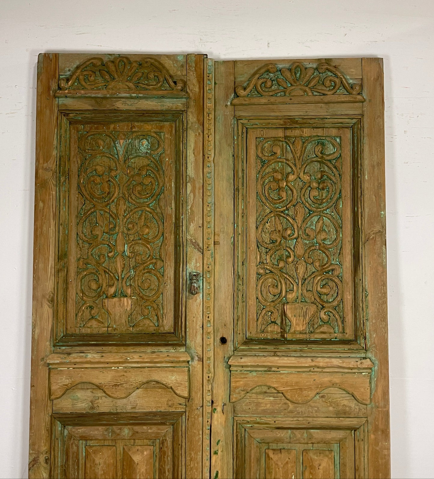 Antique French panel doors with Carvings (102 x 52.75) P39