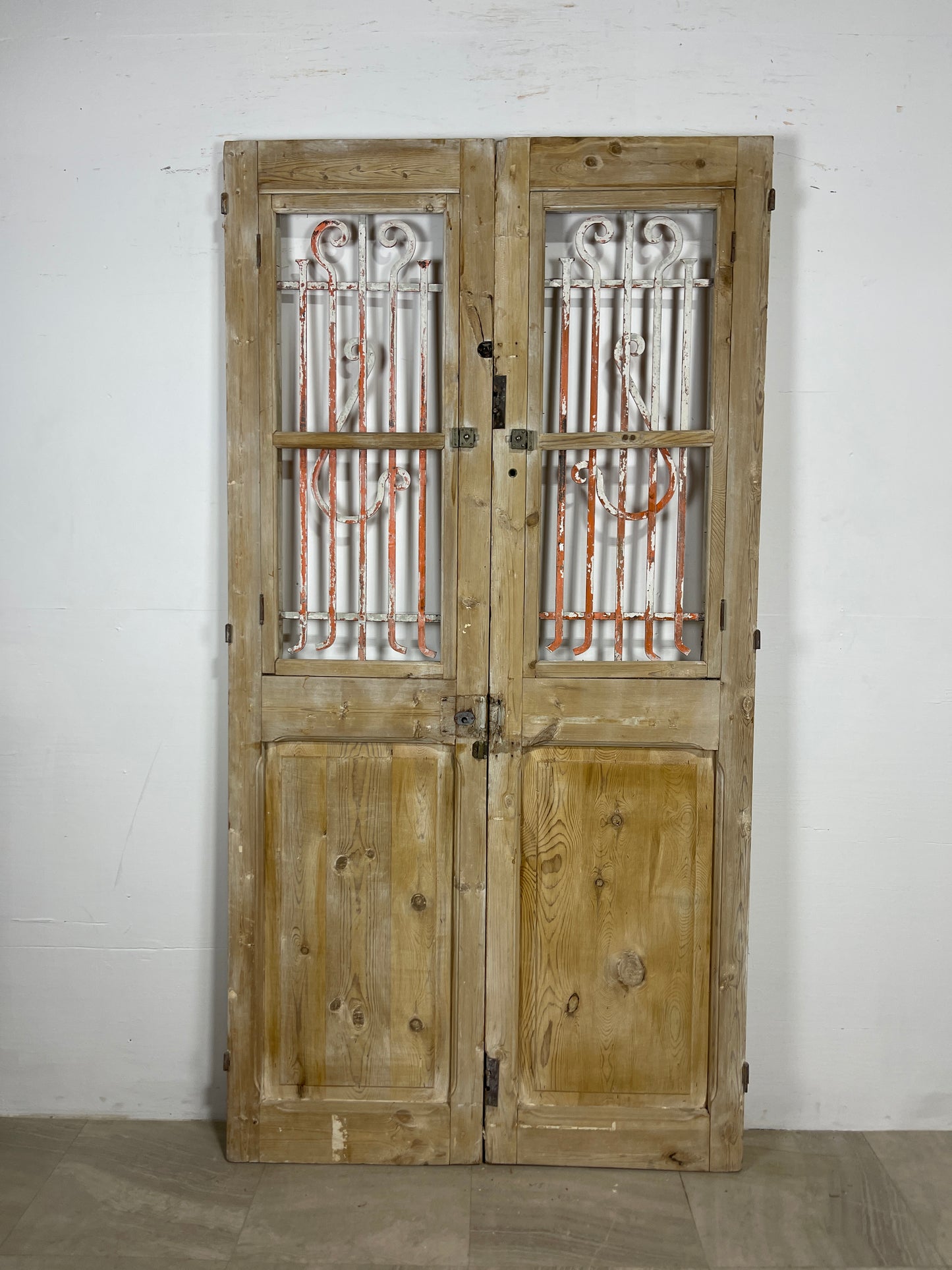 Antique French panel doors with Metal (86.5 x 44.5) O45