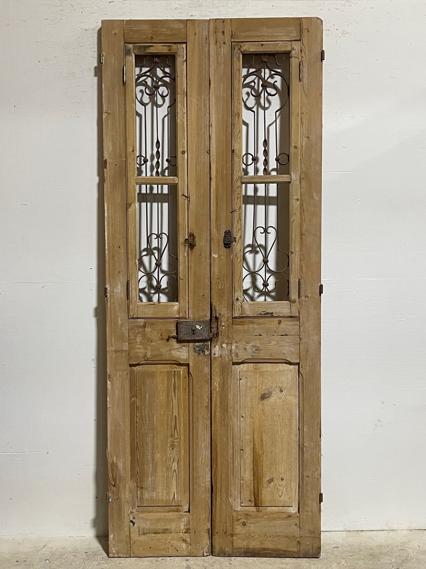 Antique French panel doors with metal (92.5 x 37.25) I039