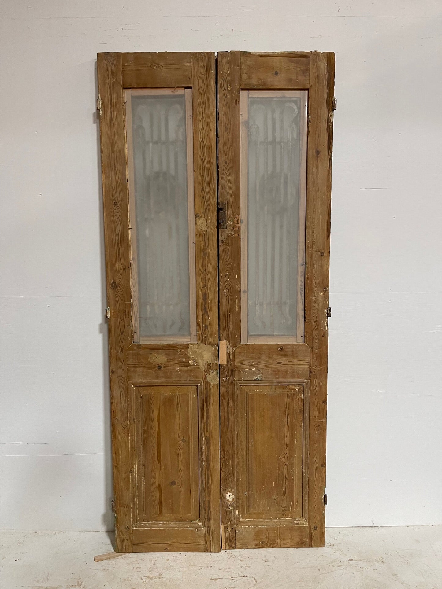 Antique French door (89x39.5) with iron G1022