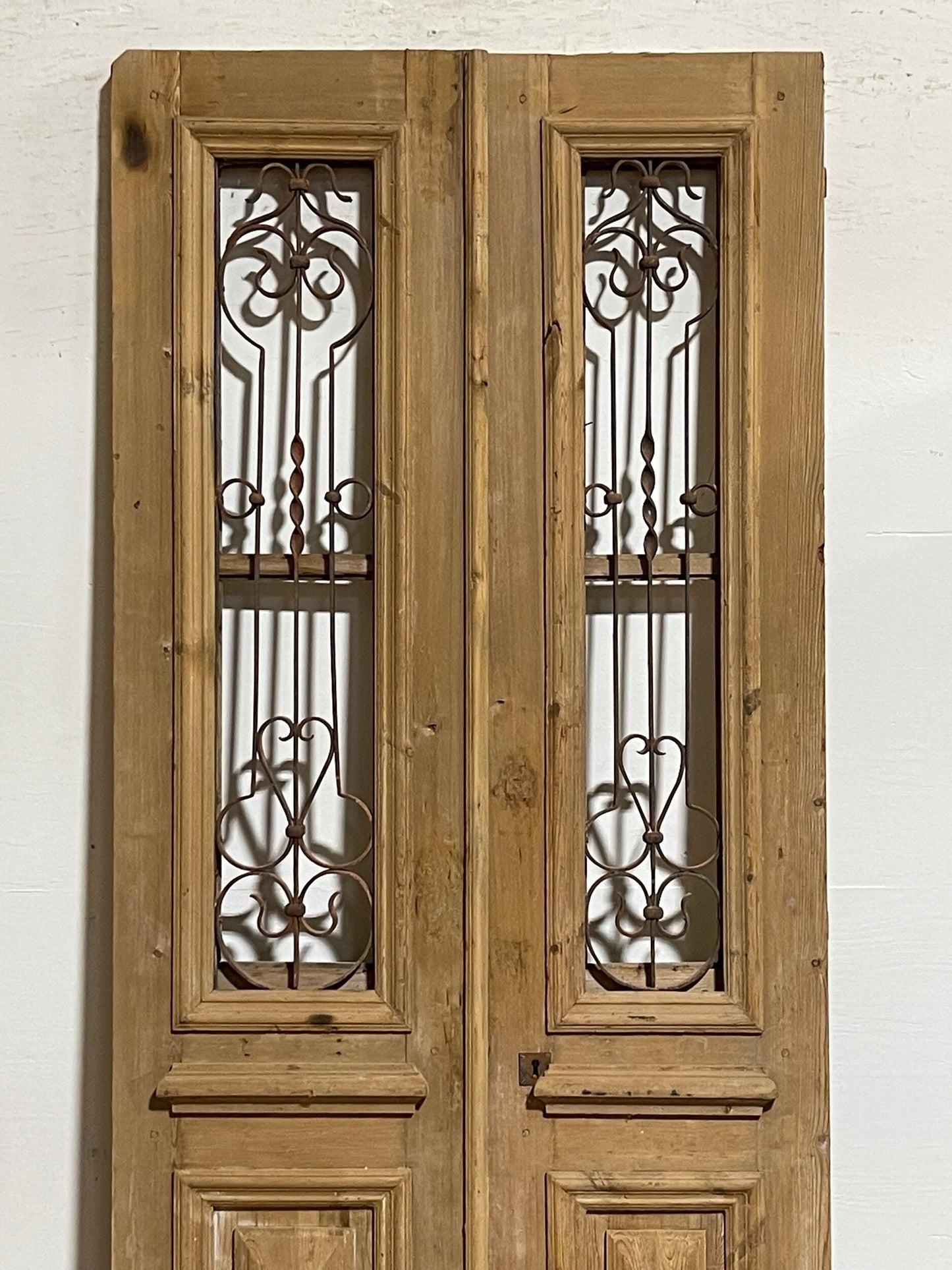 Antique French panel doors with metal (92.5 x 37.25) I039
