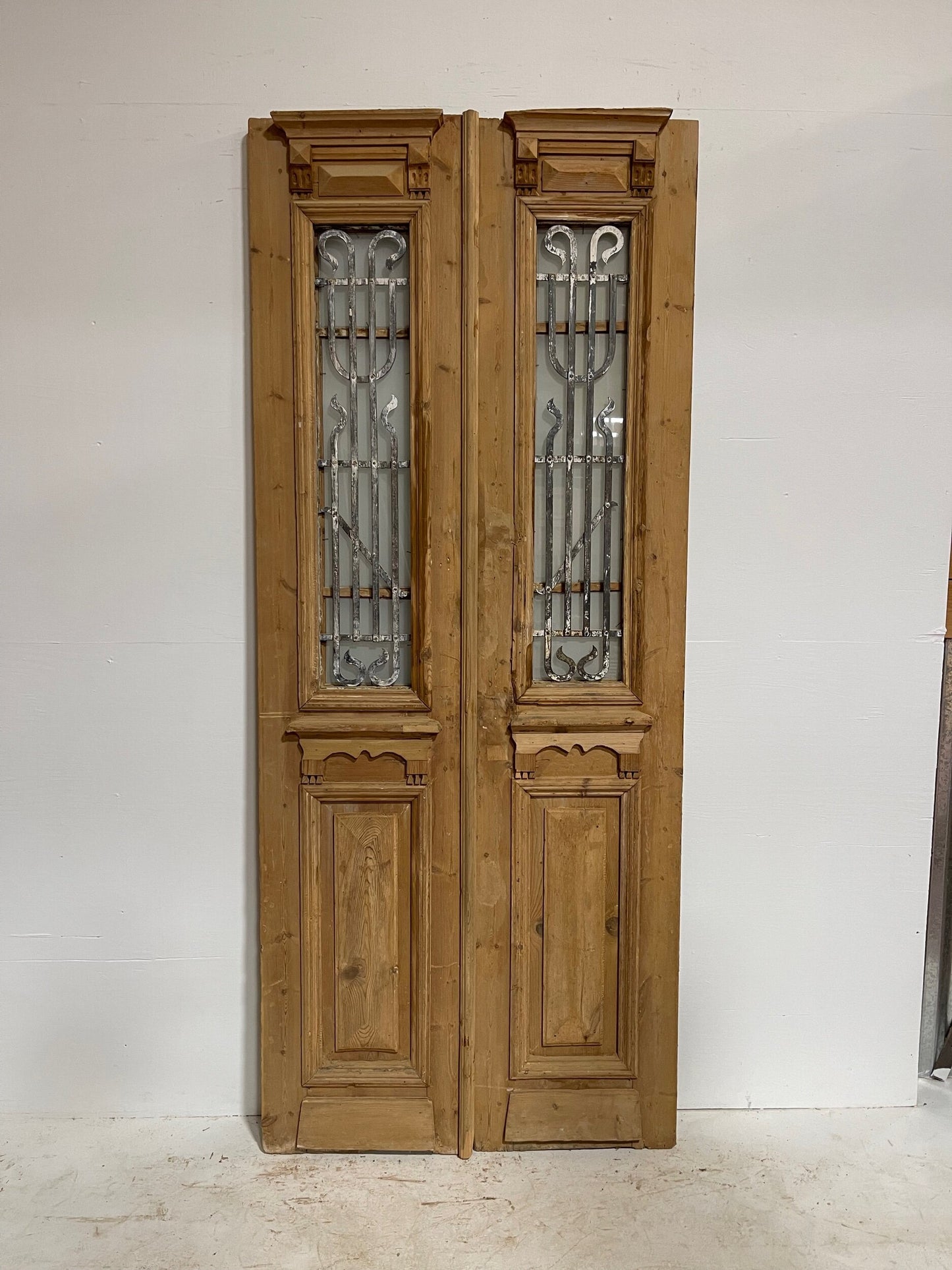 Antique French door with metal (93.5x38) G0993s