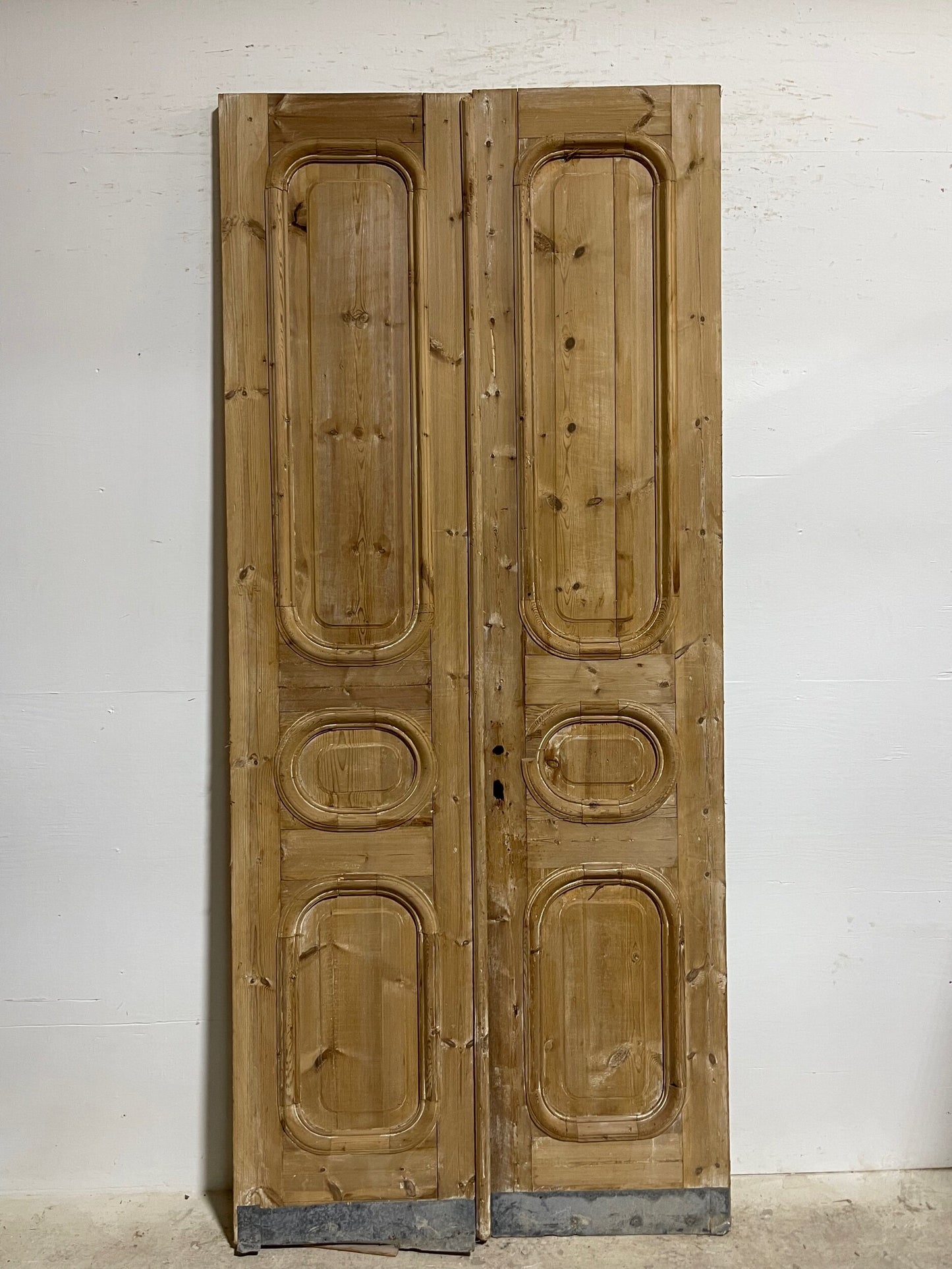 Antique French panel doors (101 x 43.75) I060