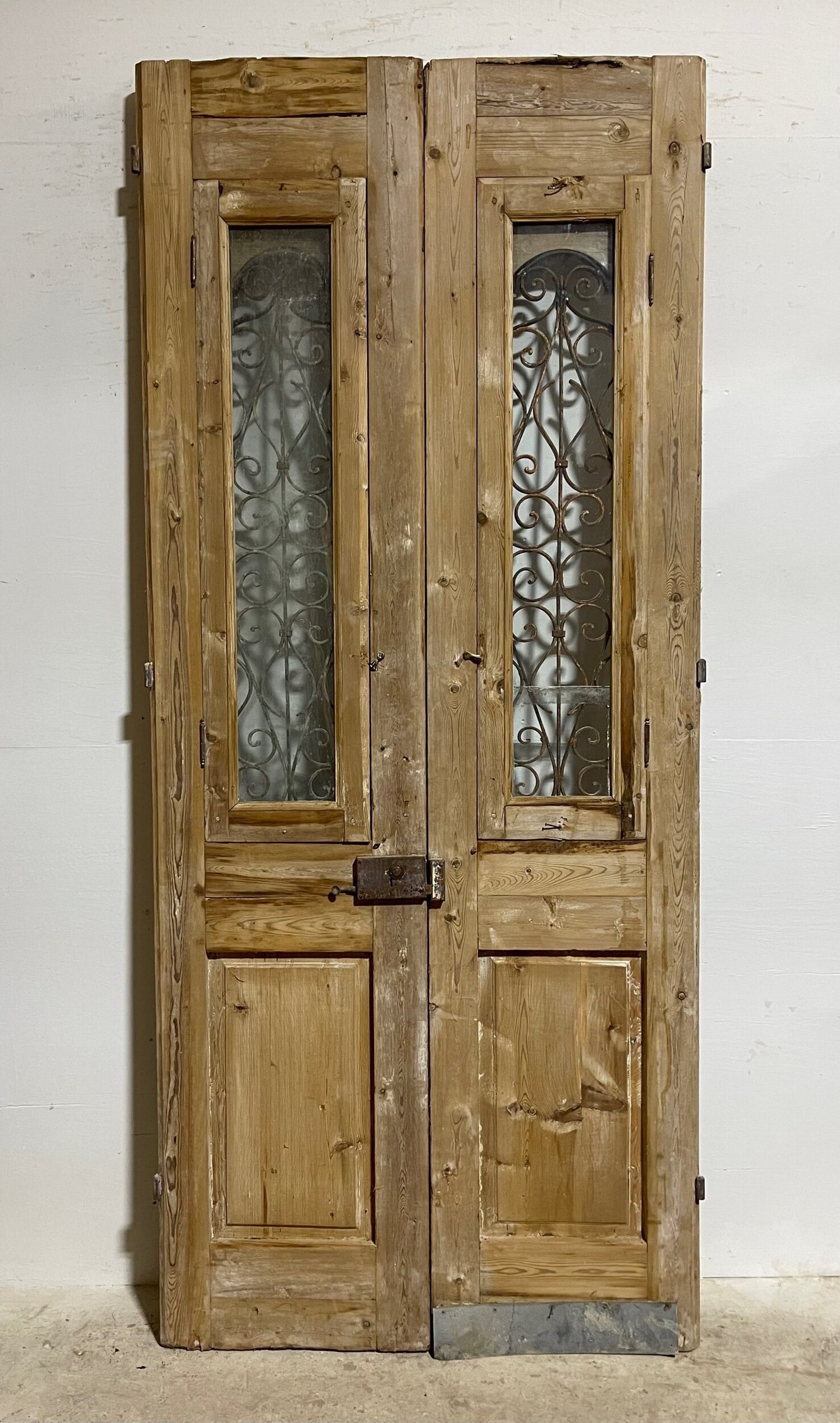 Antique French Panel Doors with Metal (100.5 x 44) I015