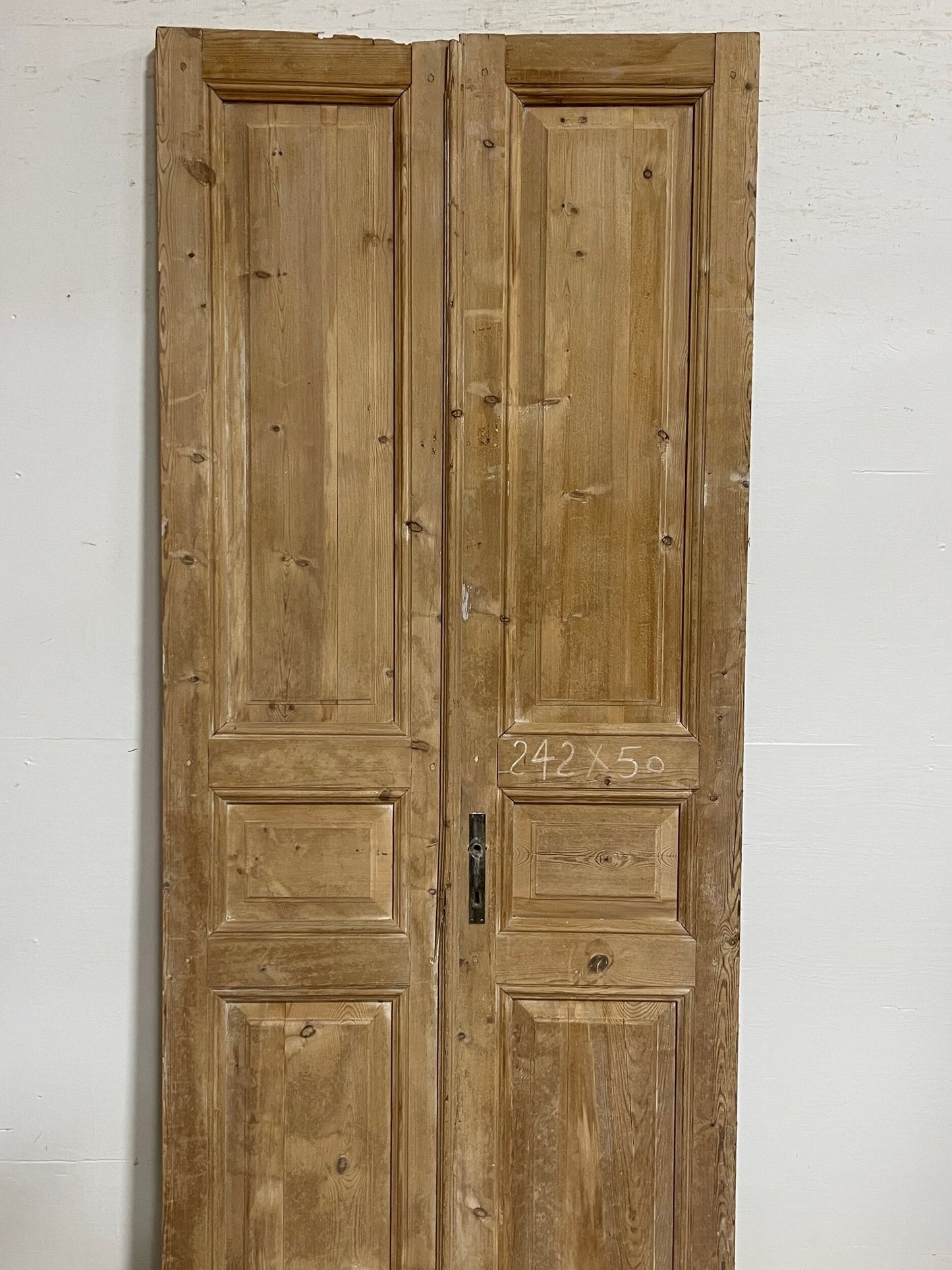 Antique French panel doors (95.25x39 I135