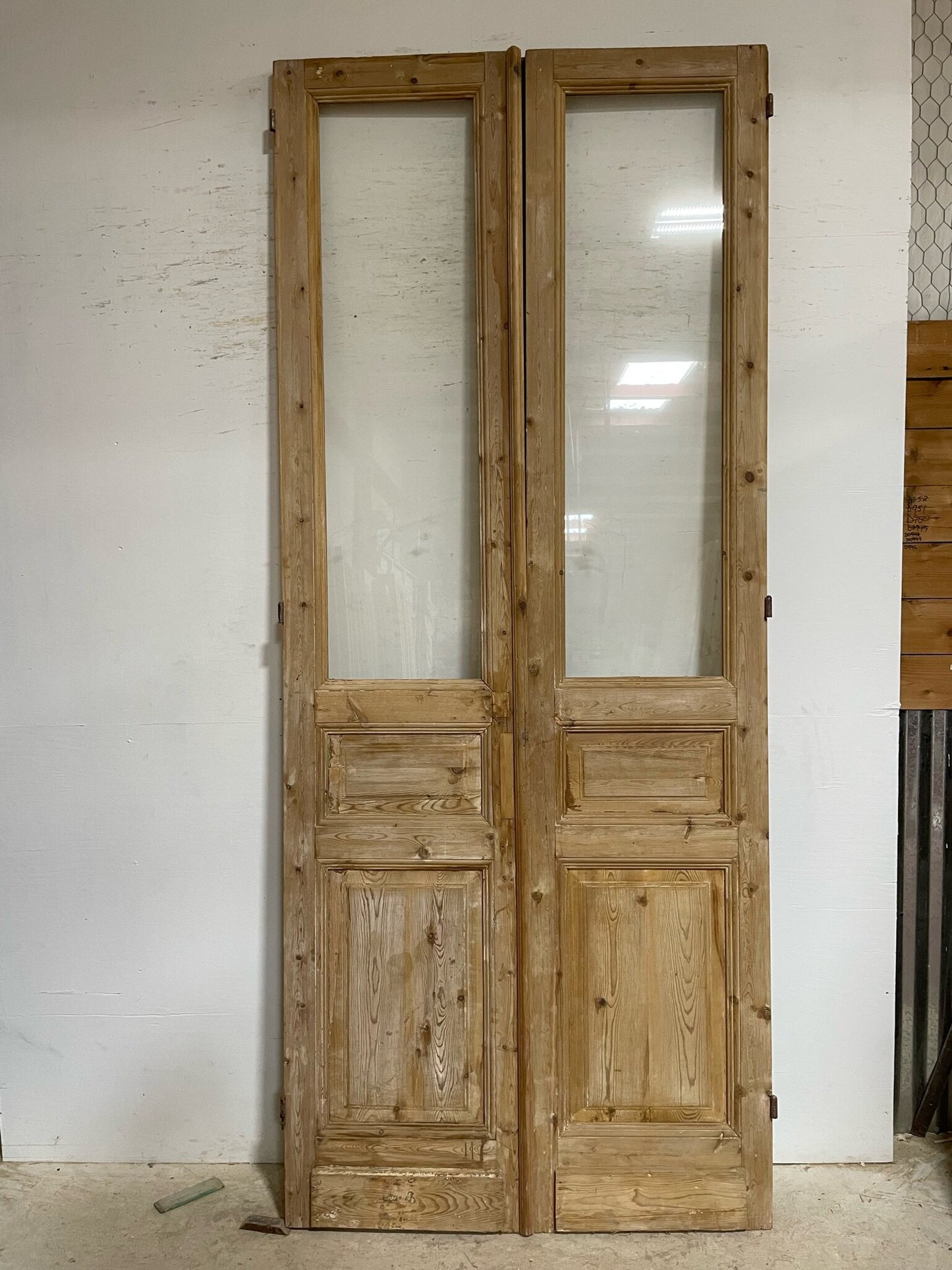 Antique French door (113.25x47) with glass F0285