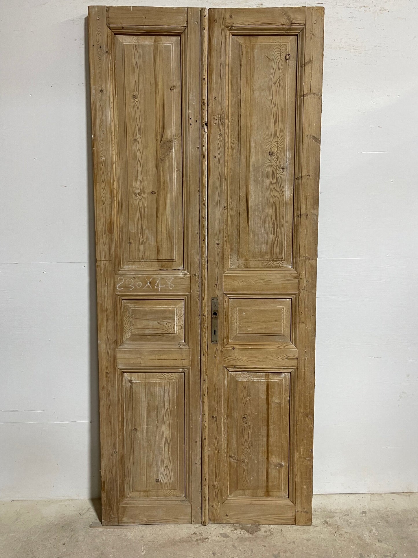Antique French panel doors (90.5x38.75) I124