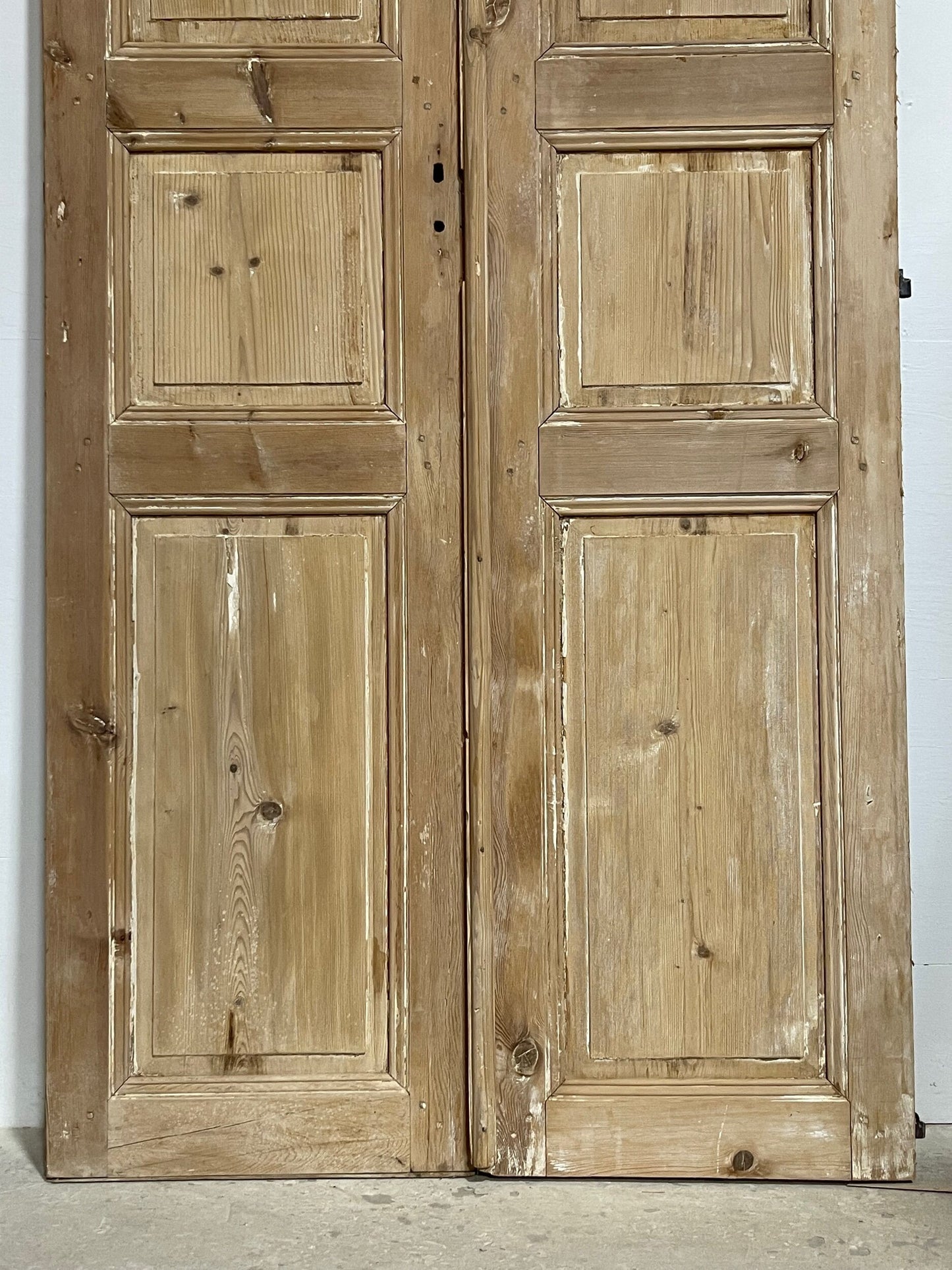 Antique French panel doors (104x48.75) I192