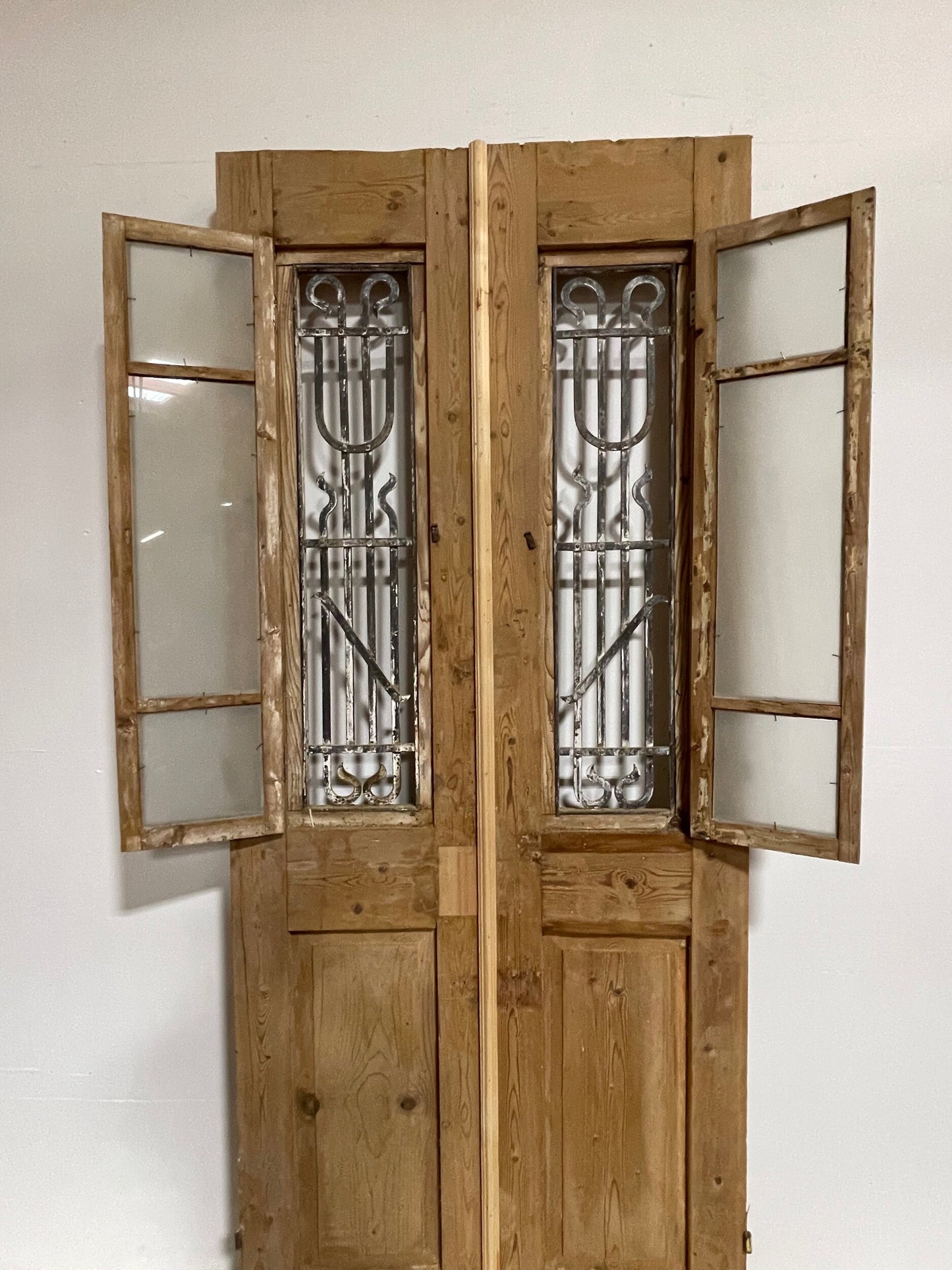 Antique French door with metal (93.5x38) G0993s