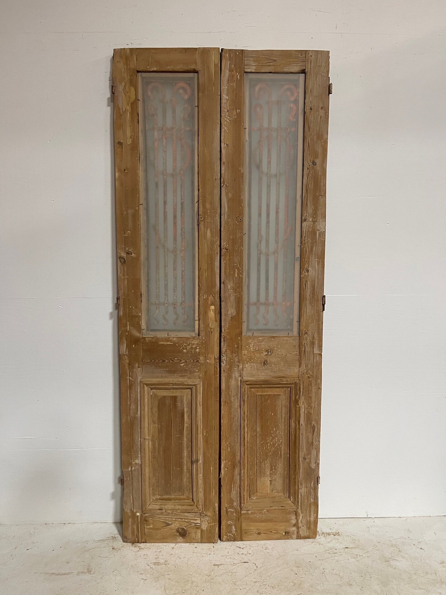 Antique French door with iron (92x39) G0974s