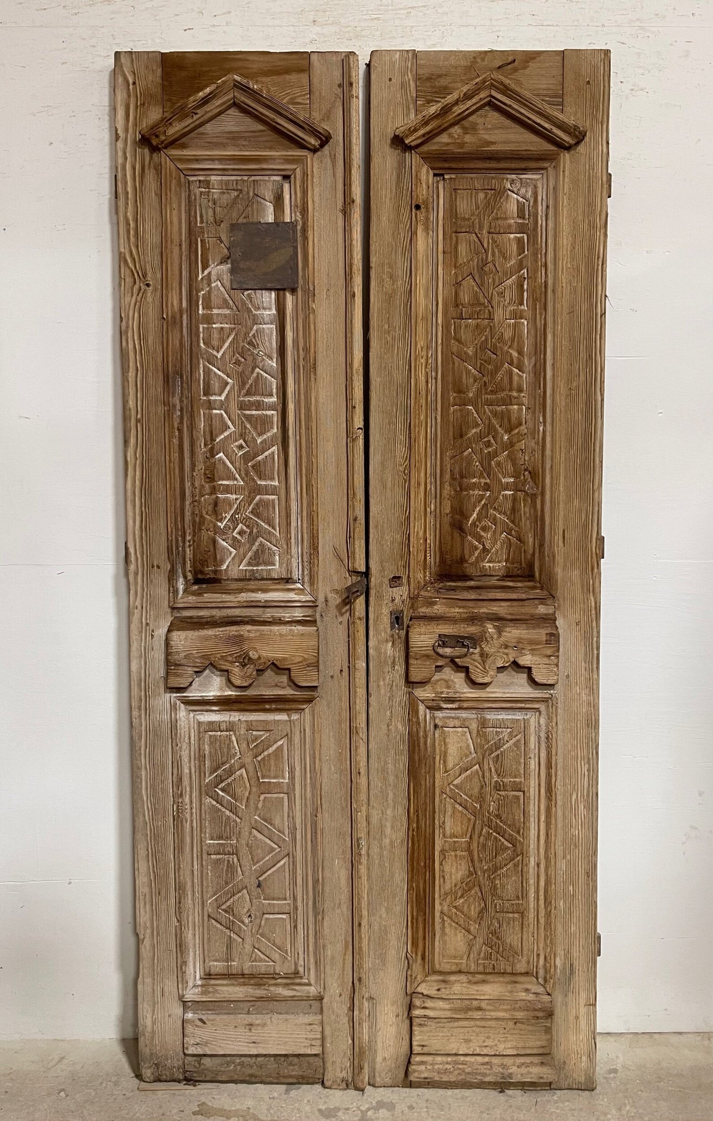 Antique French panel doors (93.5x42.75) I245