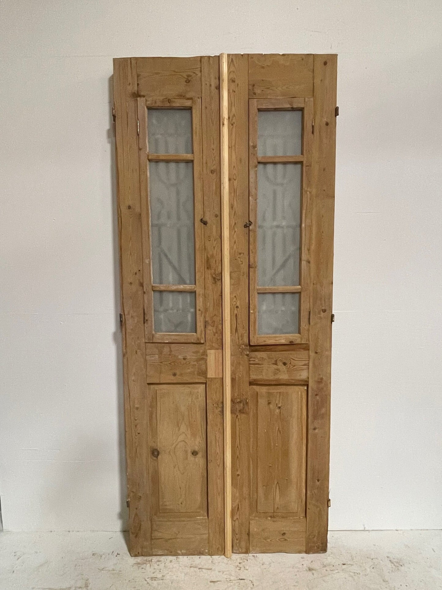 Antique French door with metal (93.5x38) G0993s