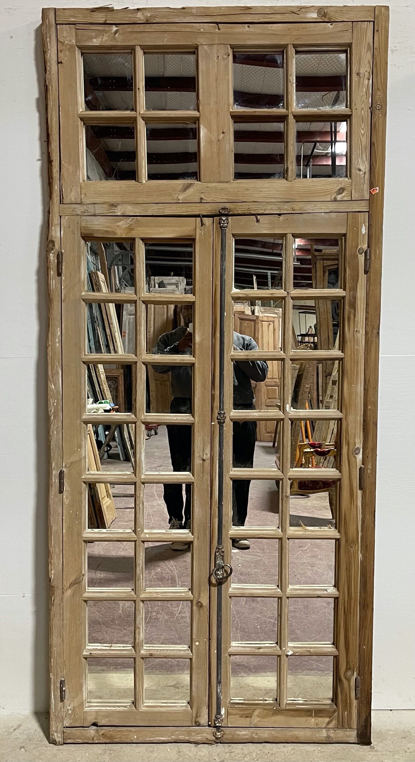 Framed 3 panel mirror (86.5X40.25) H0289s