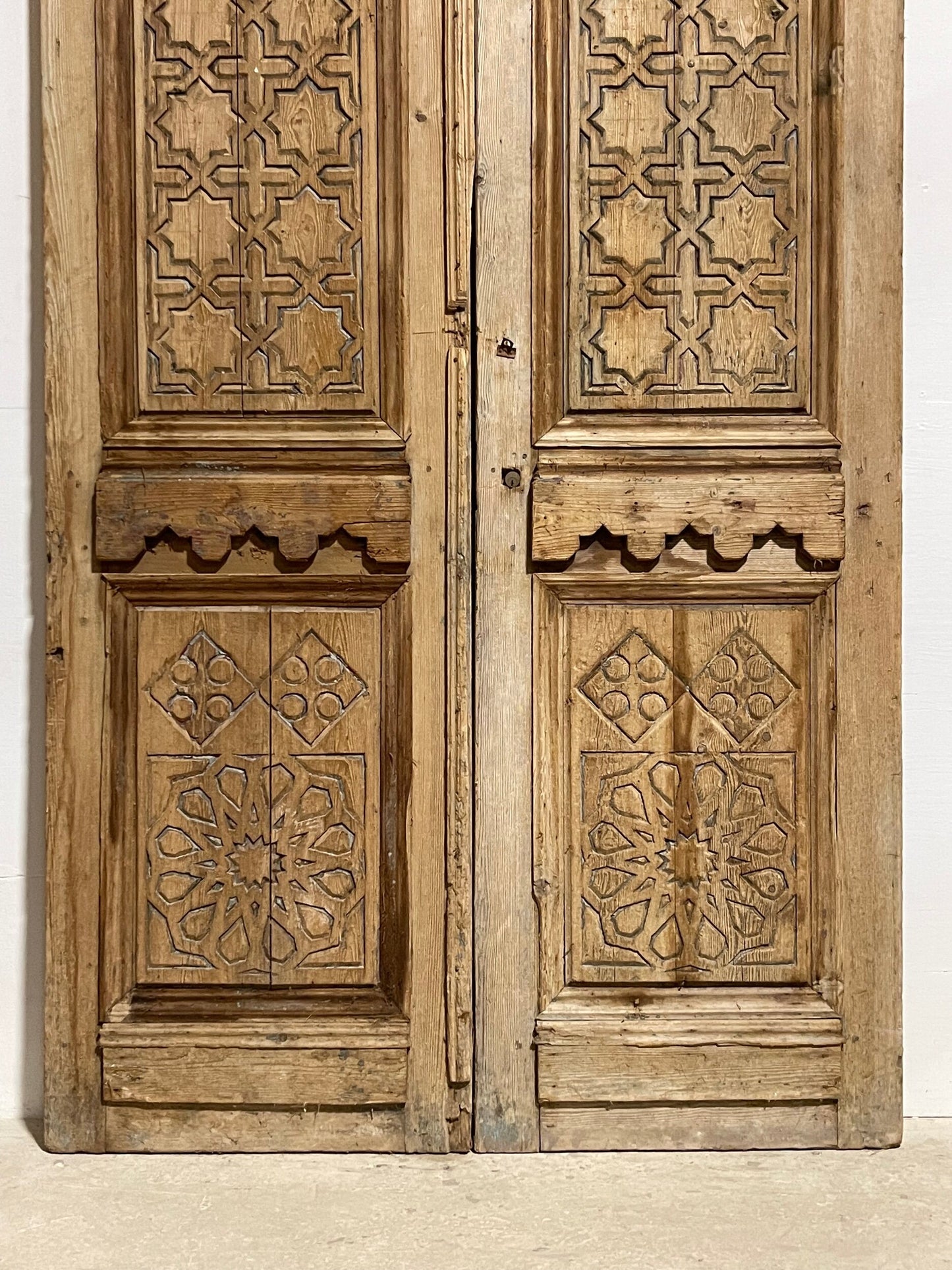 Antique French Panel Doors with Carvings (101.25 x 55) I017