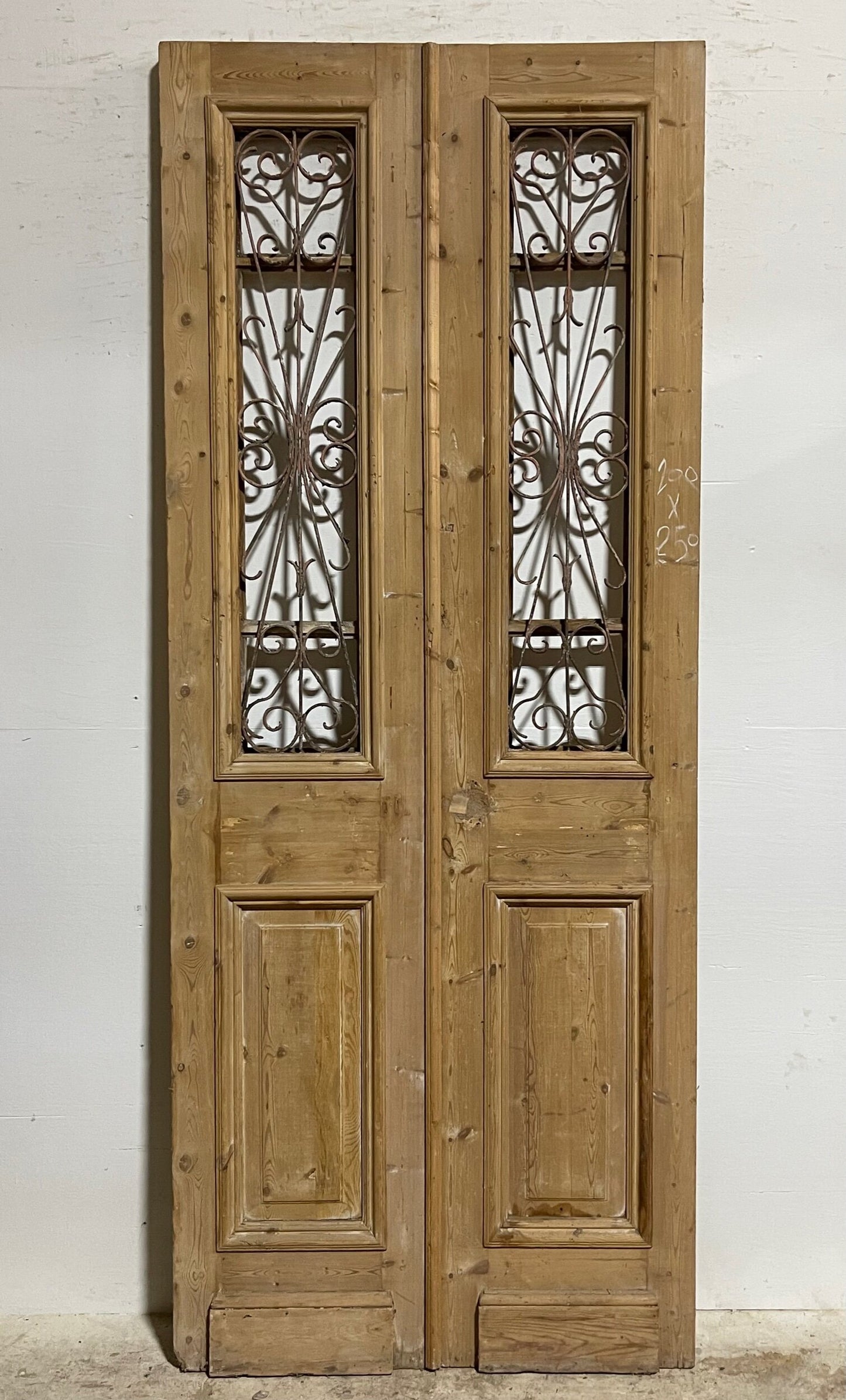 Antique French panel doors with metal (98.5 x 39.75) I035