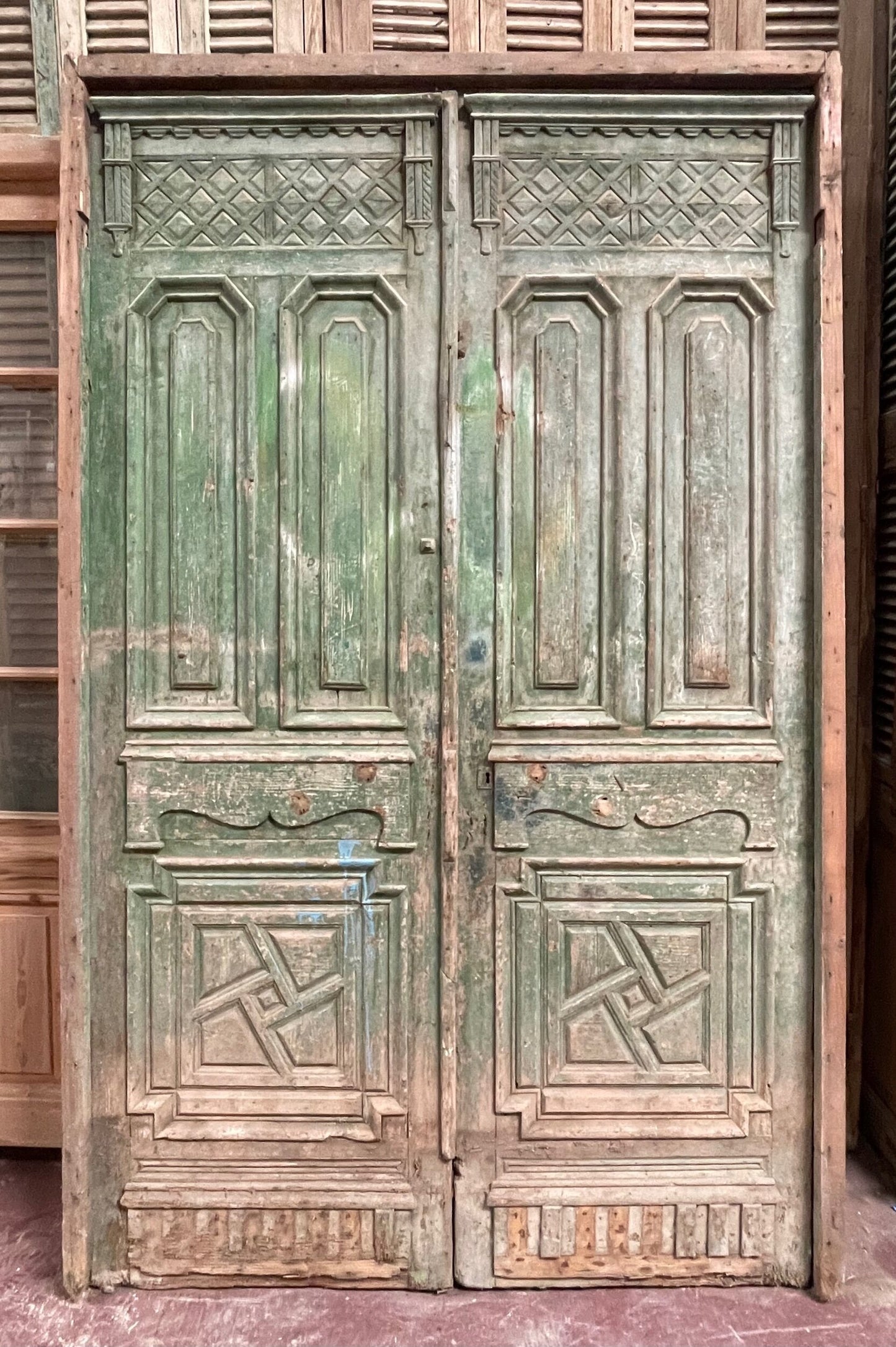 Antique French doors in frame (F=99x62) (d=97x58.75) H0299s