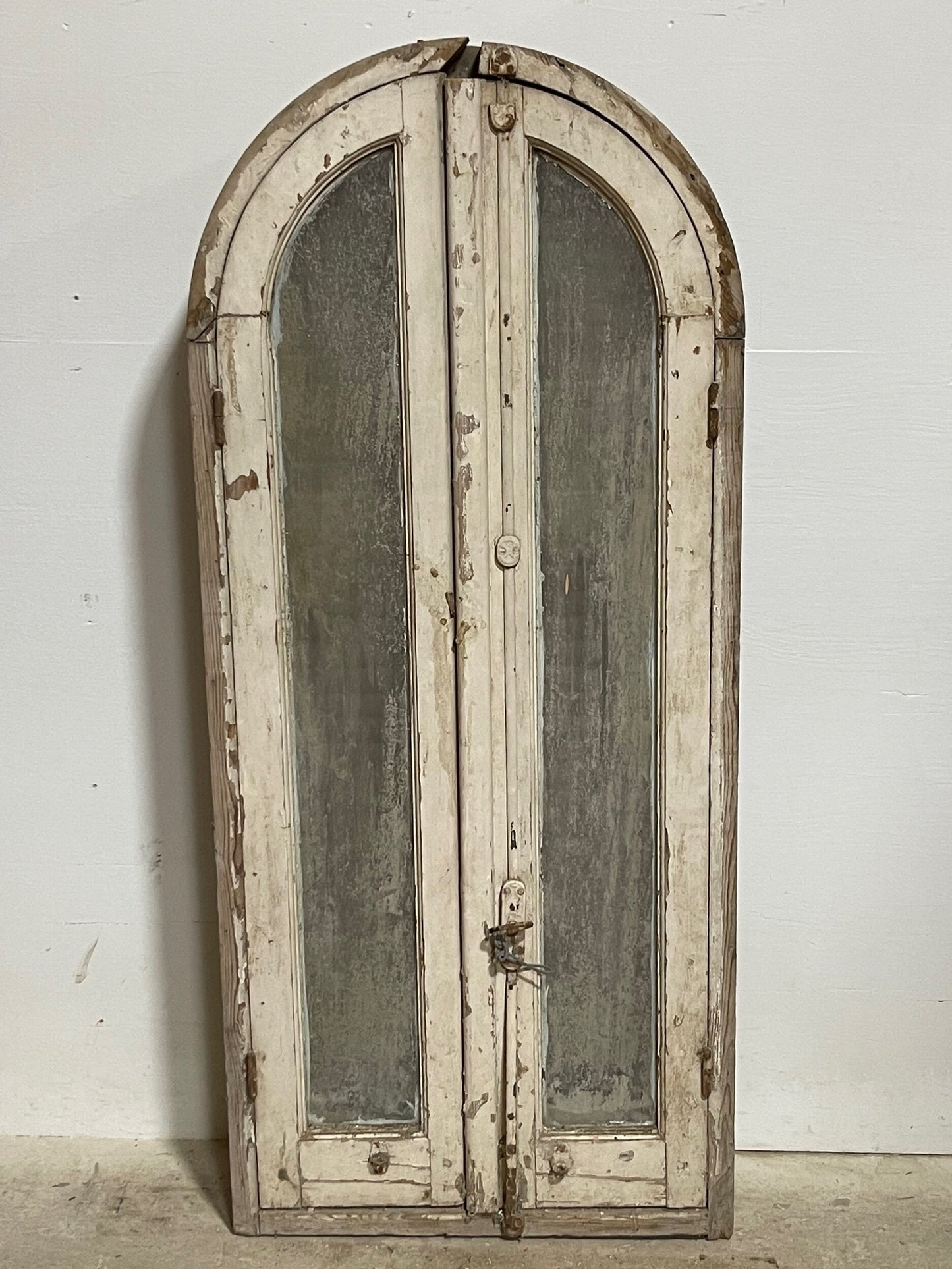 Antique French shutters (F 63x27.25) (S 59.75x24.25) I234