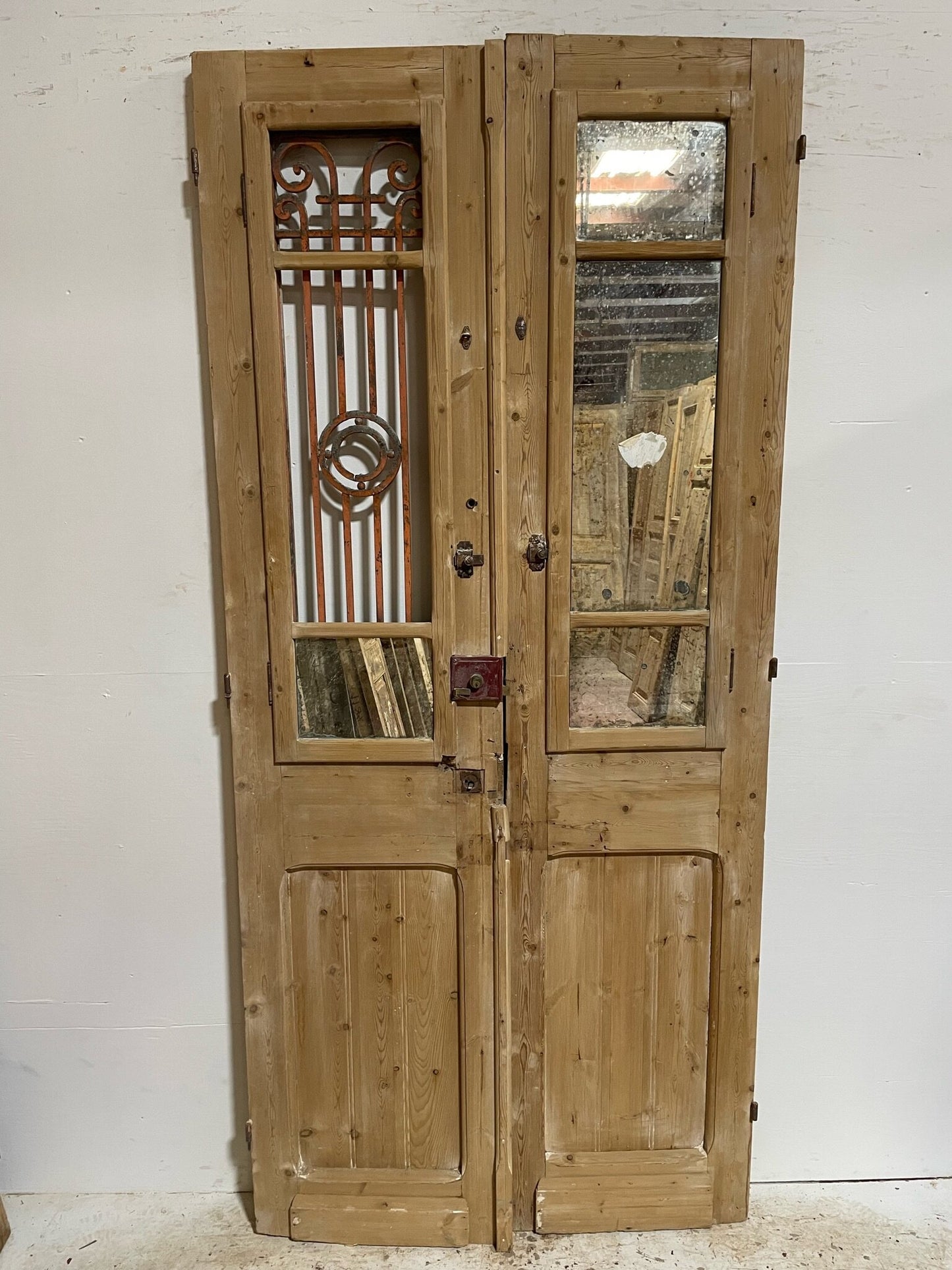 Antique French door (93.5x40) with metal E12