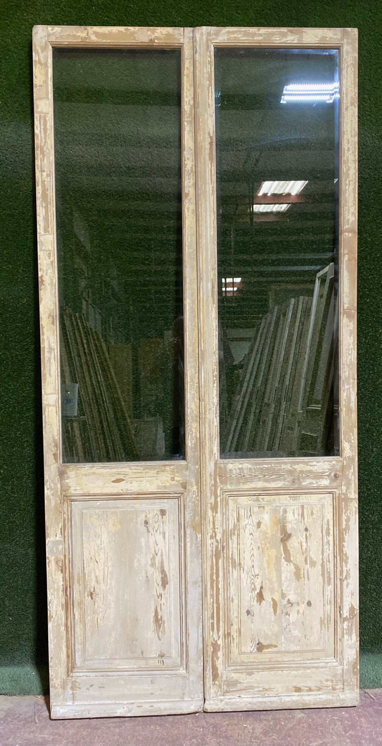 Antique French door (104x48.50) with glass D549