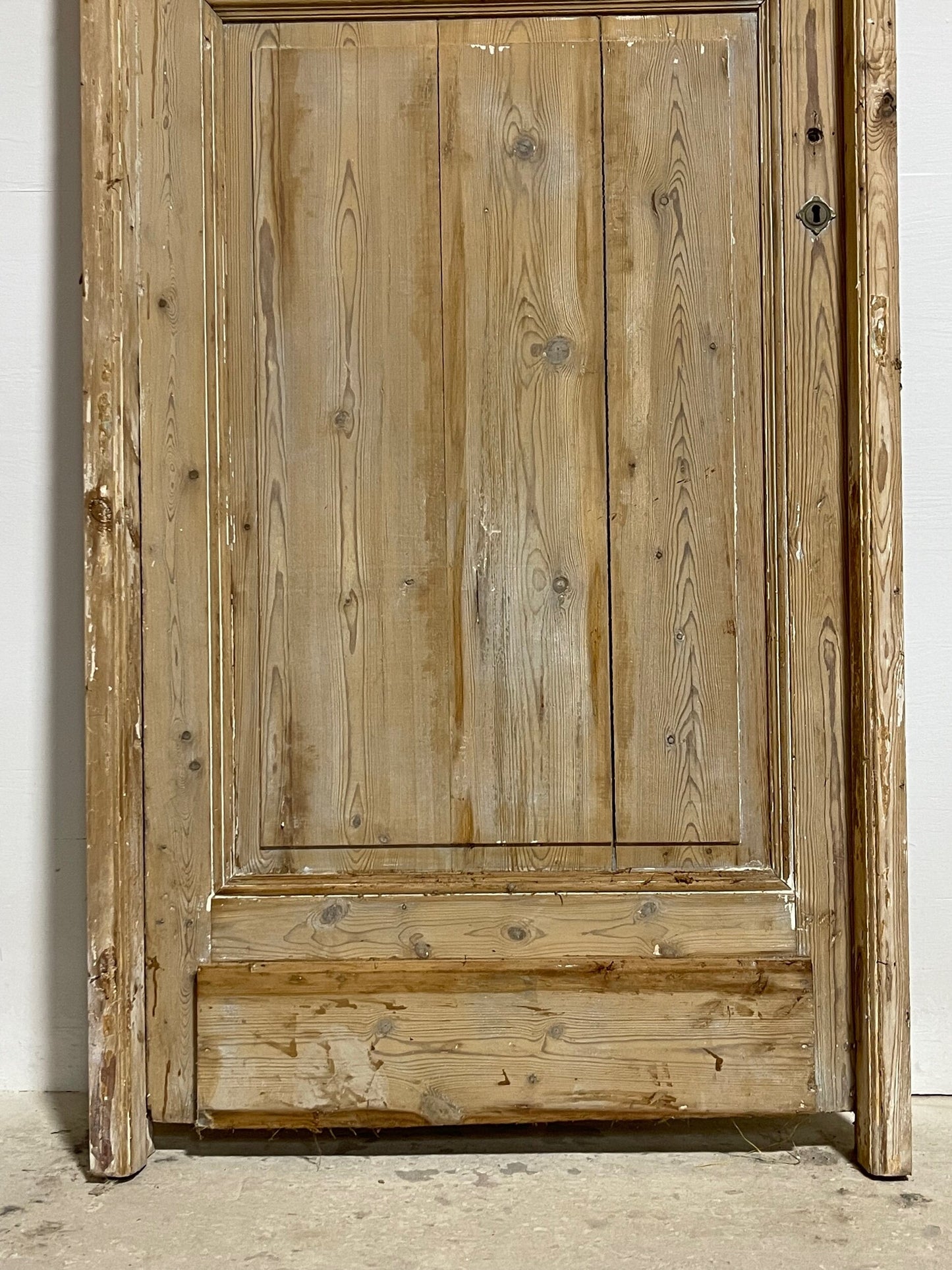 Antique French panel door in frame (d 85.25x34.5) (f 87x37.5) I212