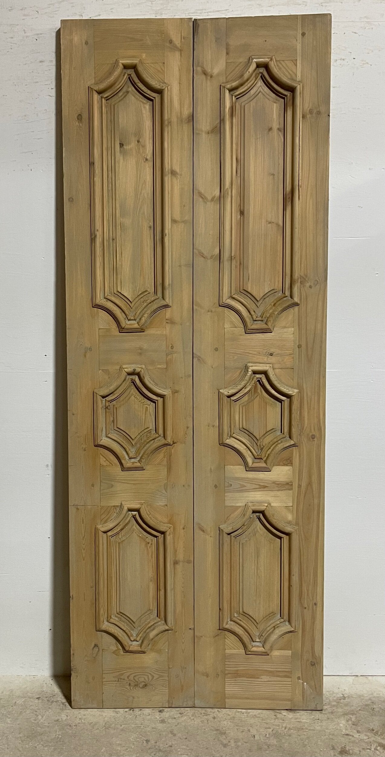 French panel doors with carvings (96 x 36.25) I028