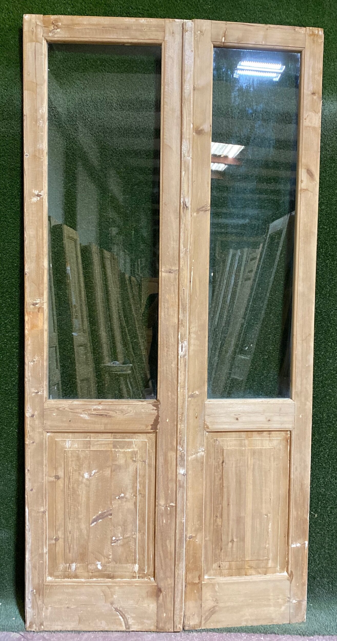 Antique French door (100.75x48*) with glass D208