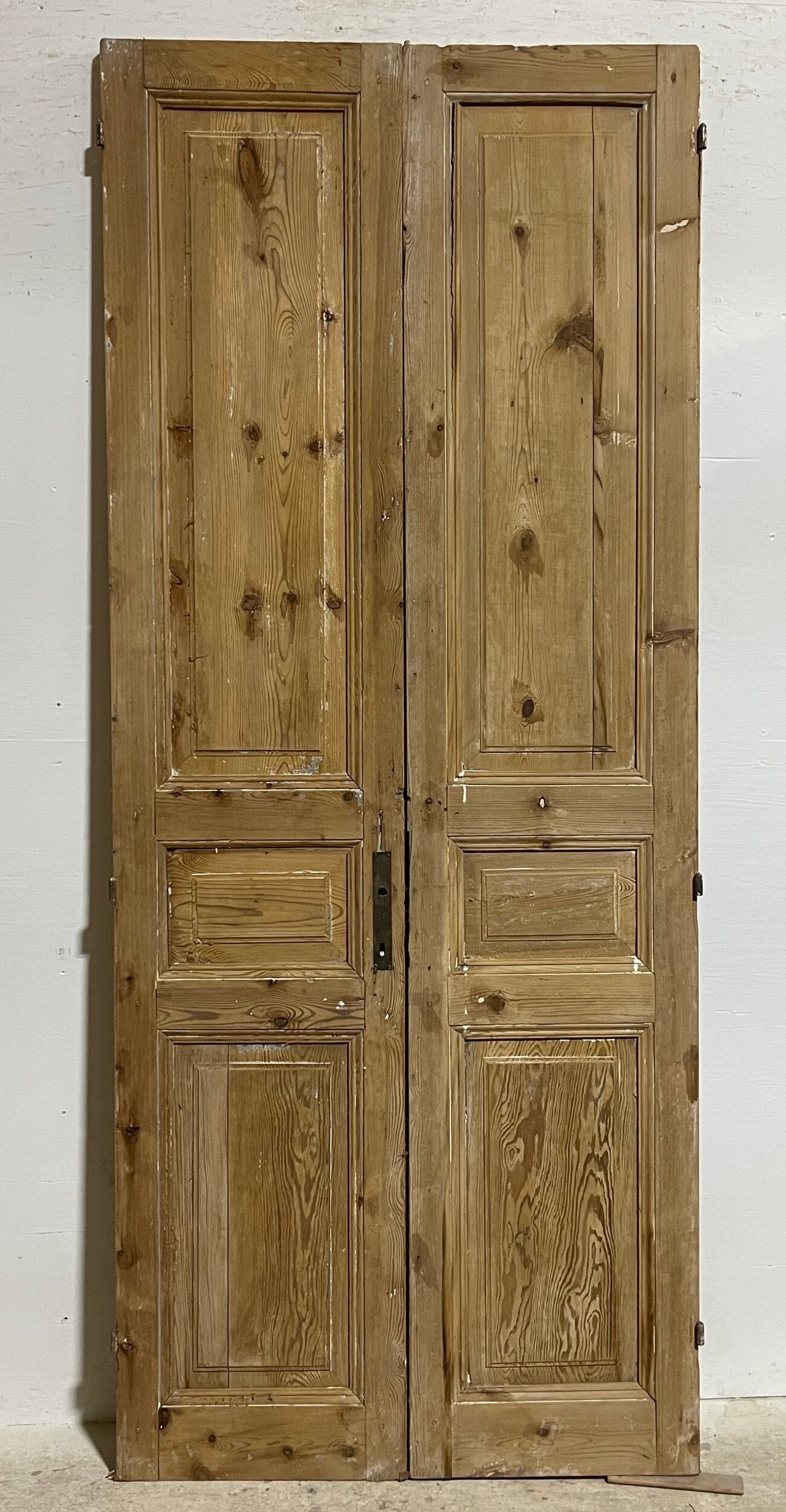 Antique French panel doors (92 x 38) I041