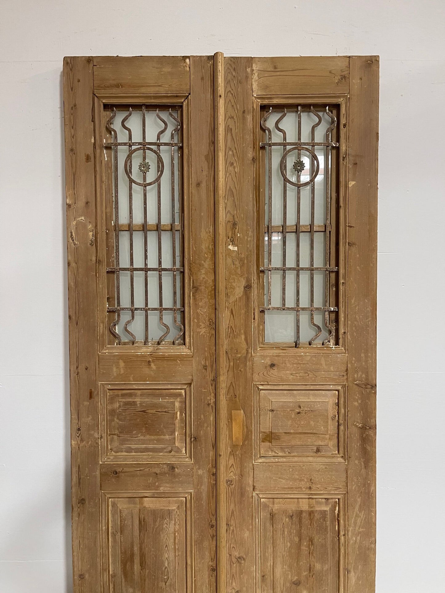 Antique french door with iron (96x46) G1284s