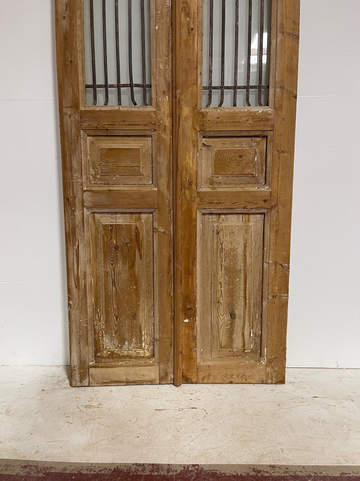 Antique French door (92.5x36.75) with iron G1034s