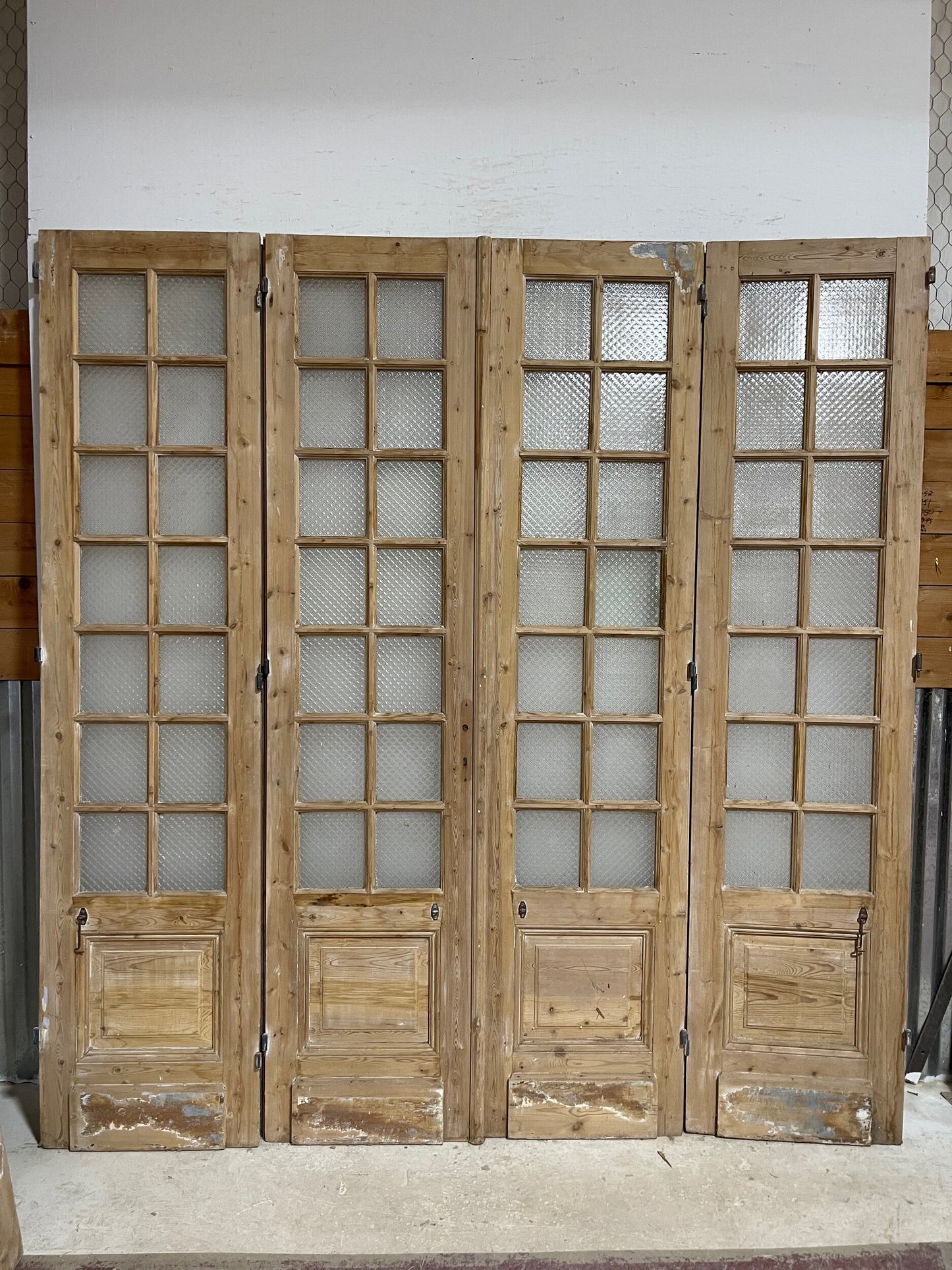 Antique French doors (96x92) H0229s