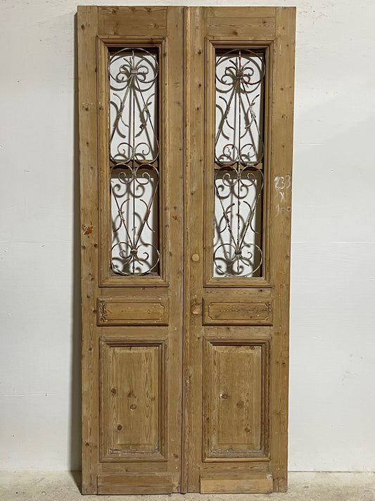 Antique french panel doors with metal (92 x 40) I038