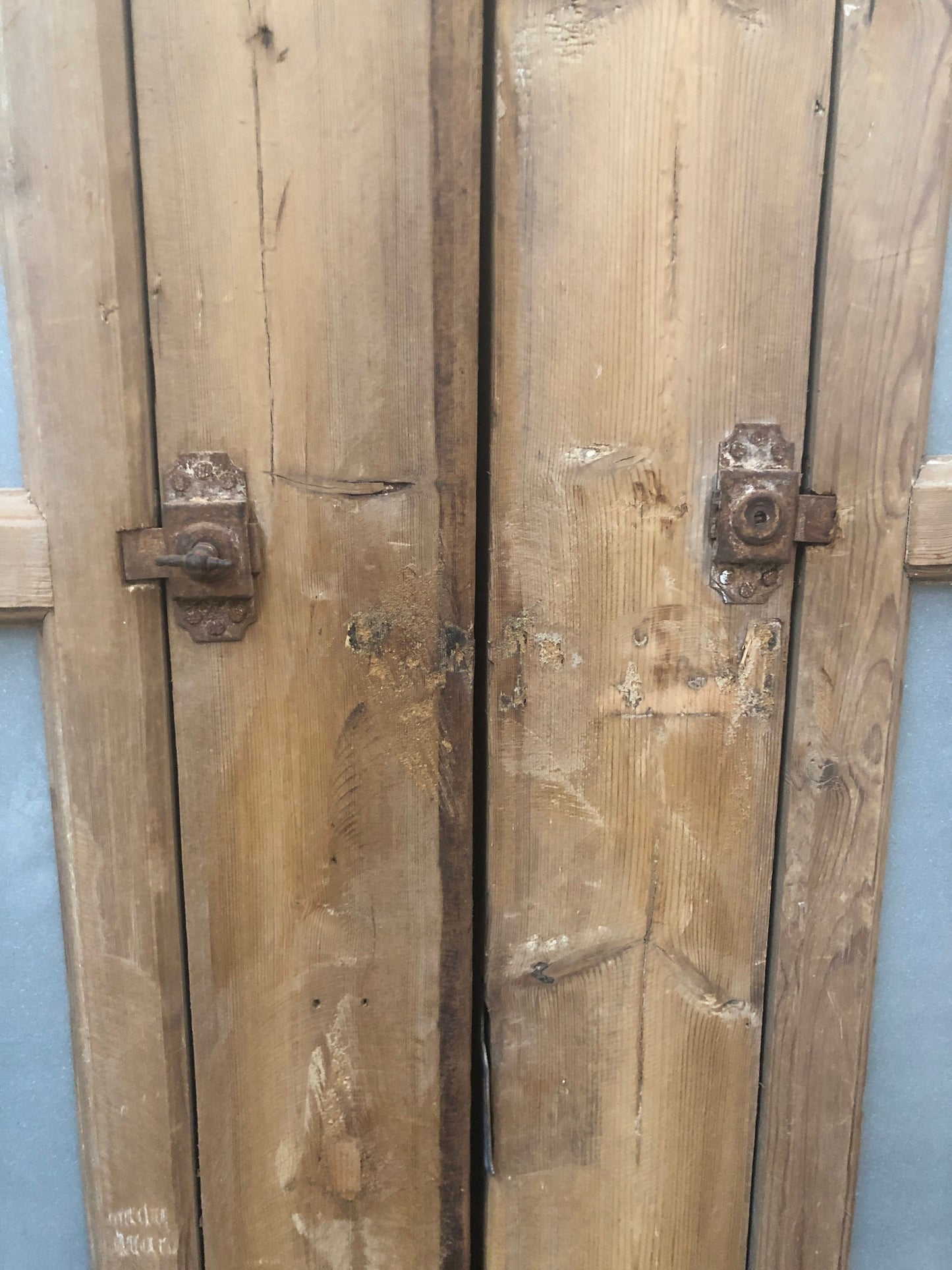 Antique panel doors (91.75x40.5) with iron C091