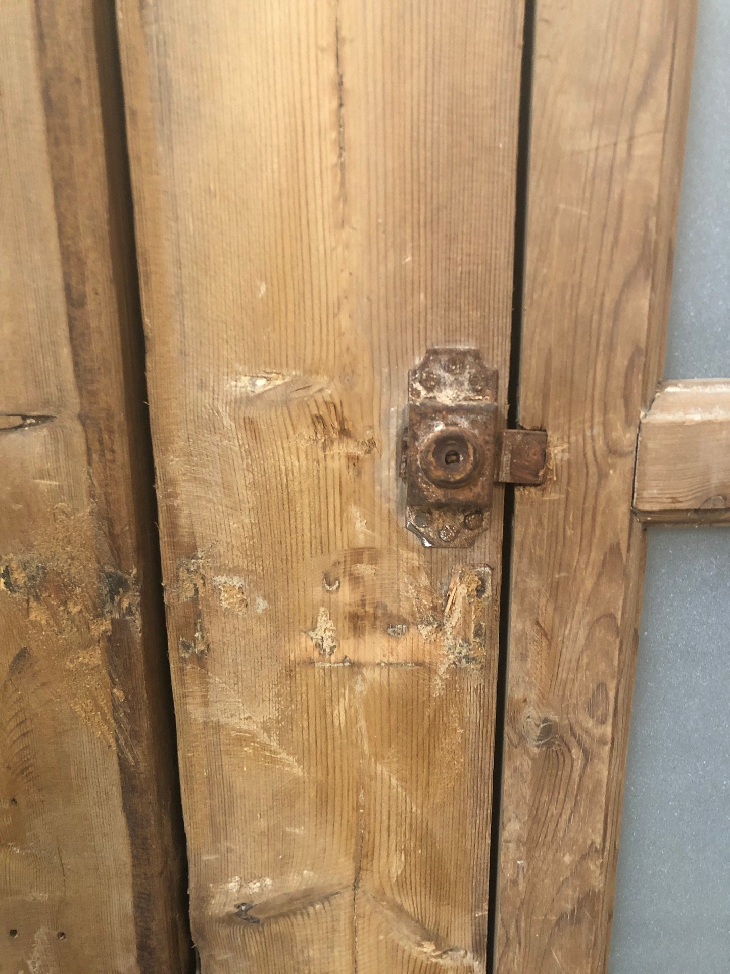 Antique panel doors (91.75x40.5) with iron C091