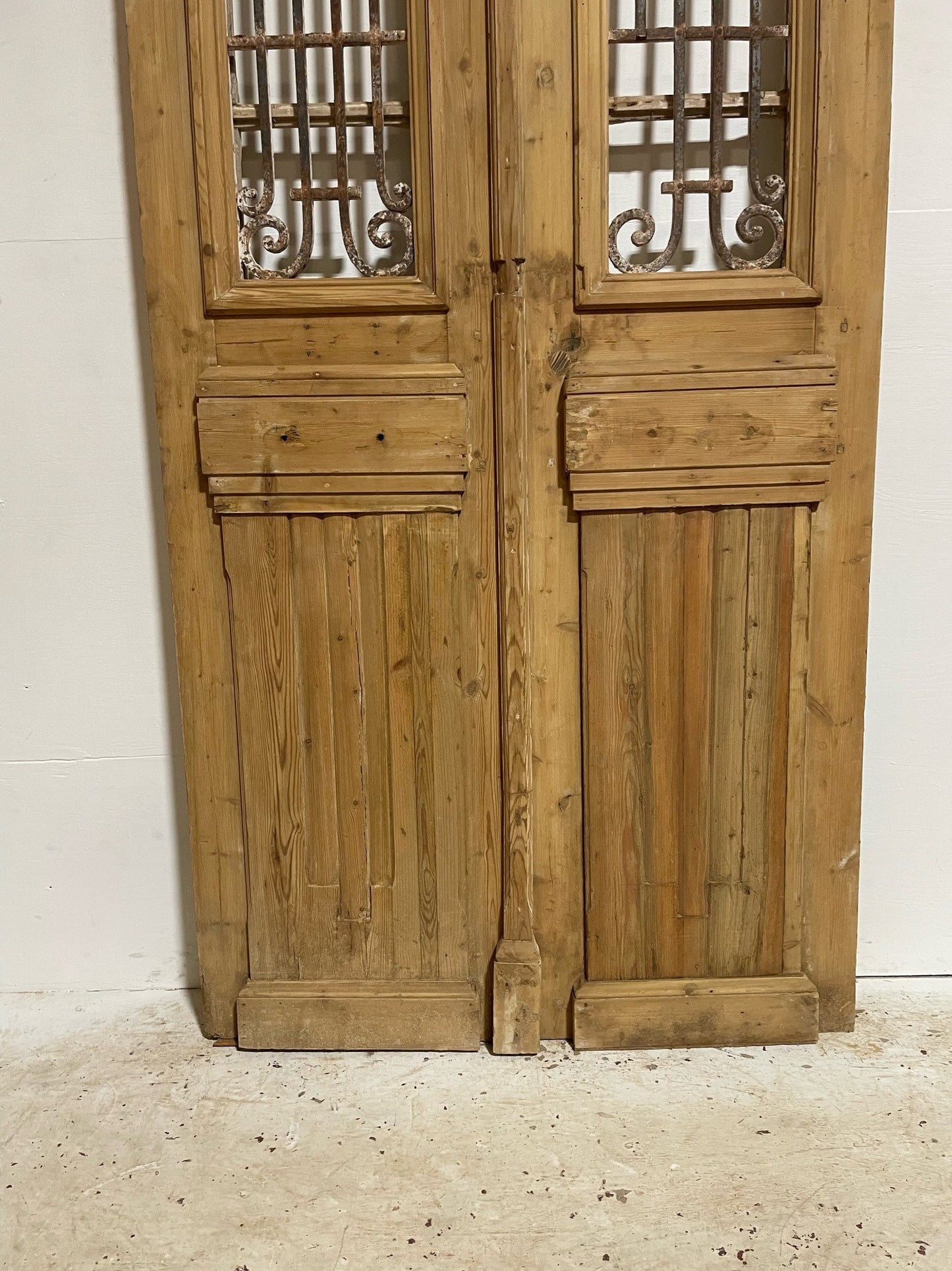 Antique French door (93.75x40) with metal E11