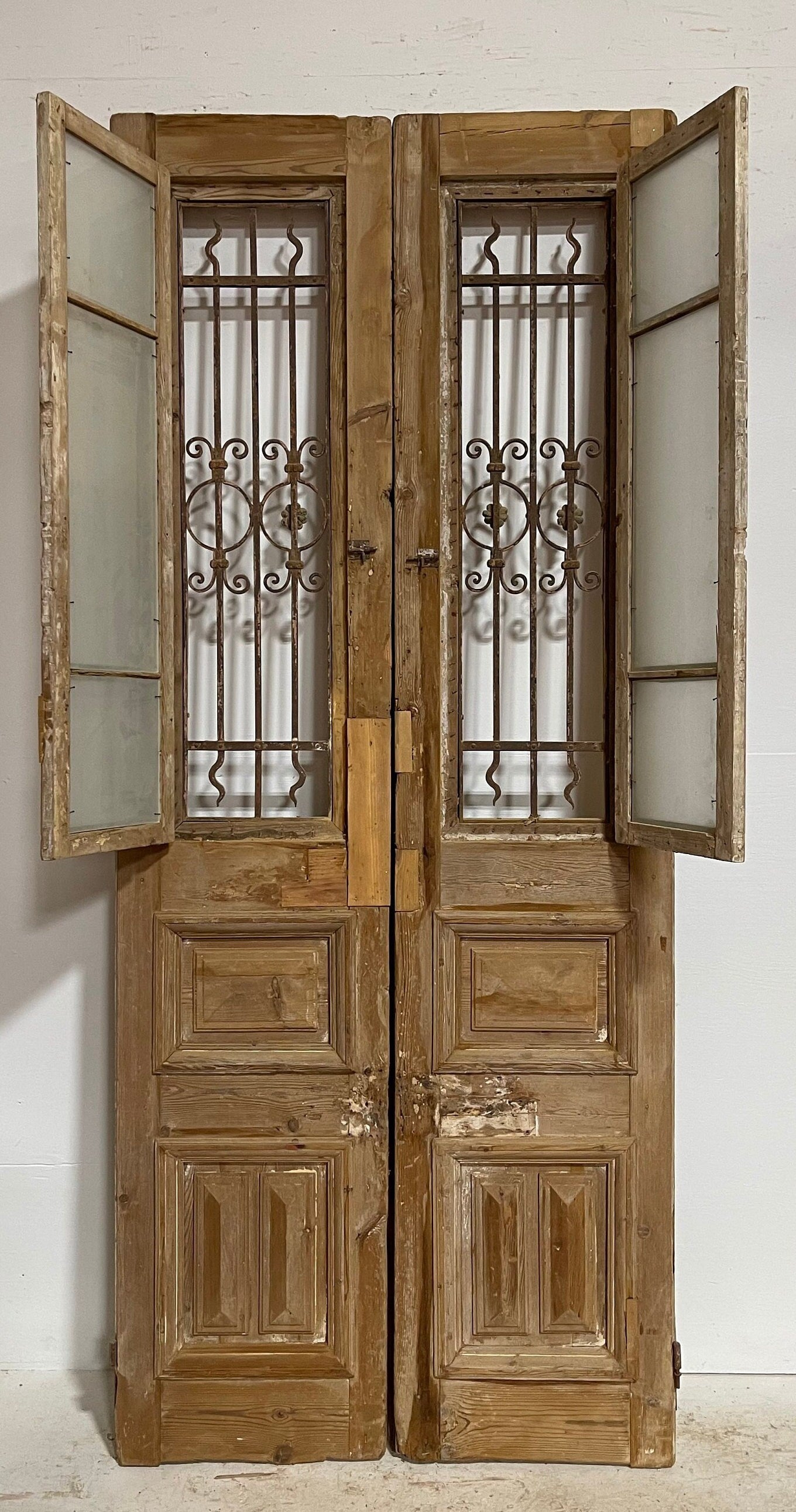 Antique French panel door with metal (92.5x38.5) G0967ss