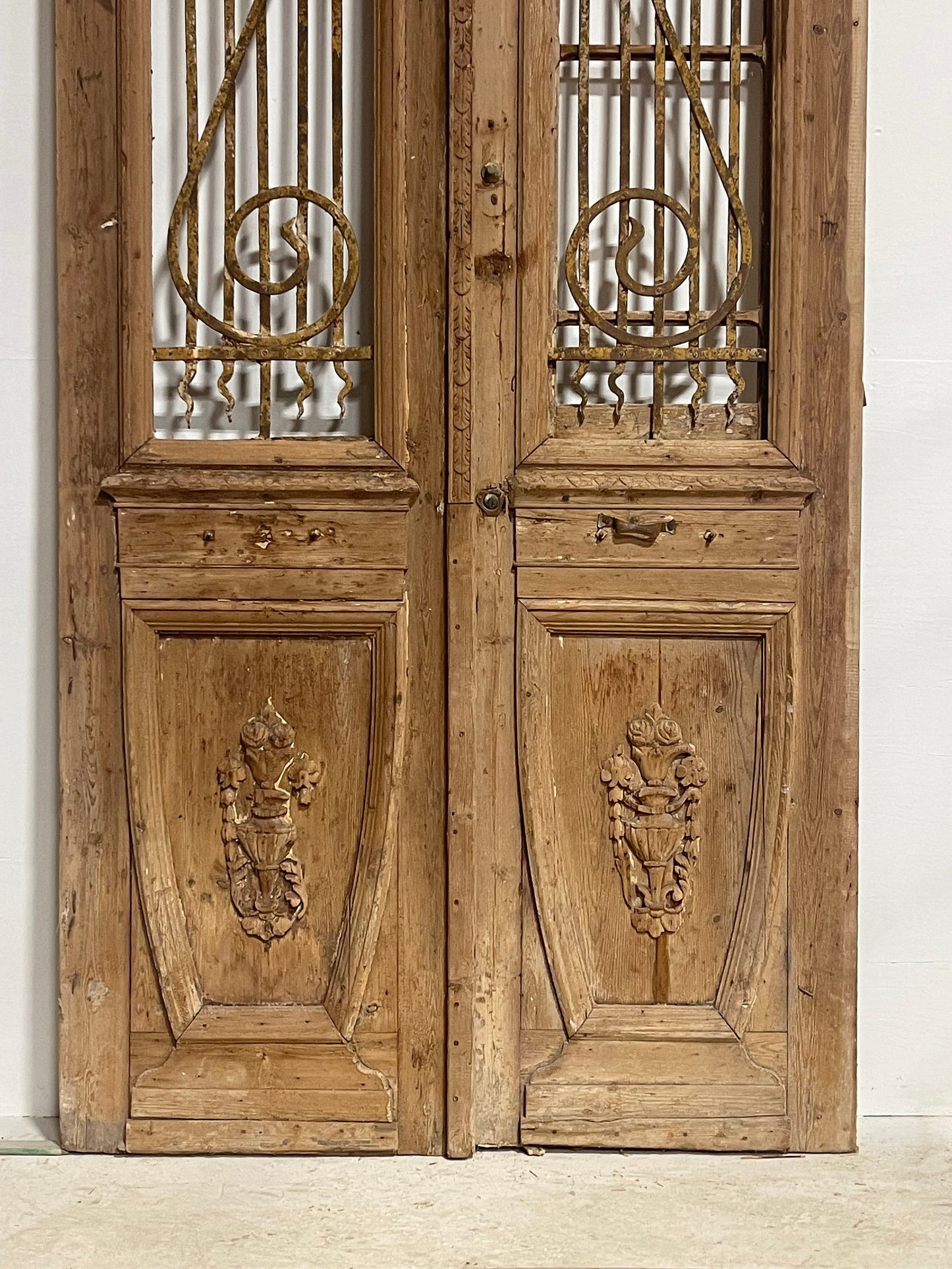 Antique French panel doors with metal (96.5x48.25) H0024As