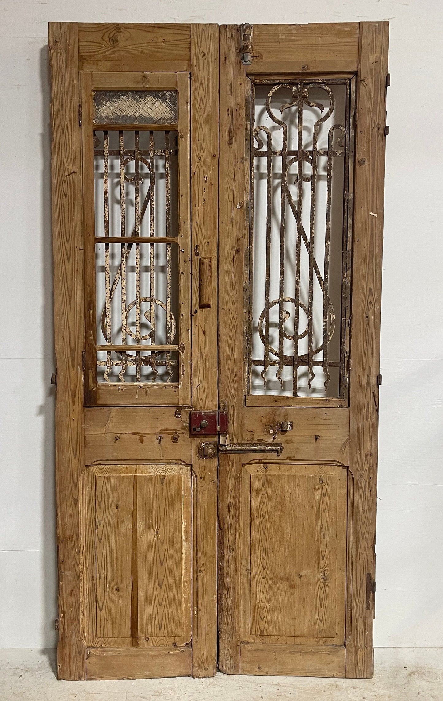Antique French panel doors with metal (96.5x48.25) H0024As