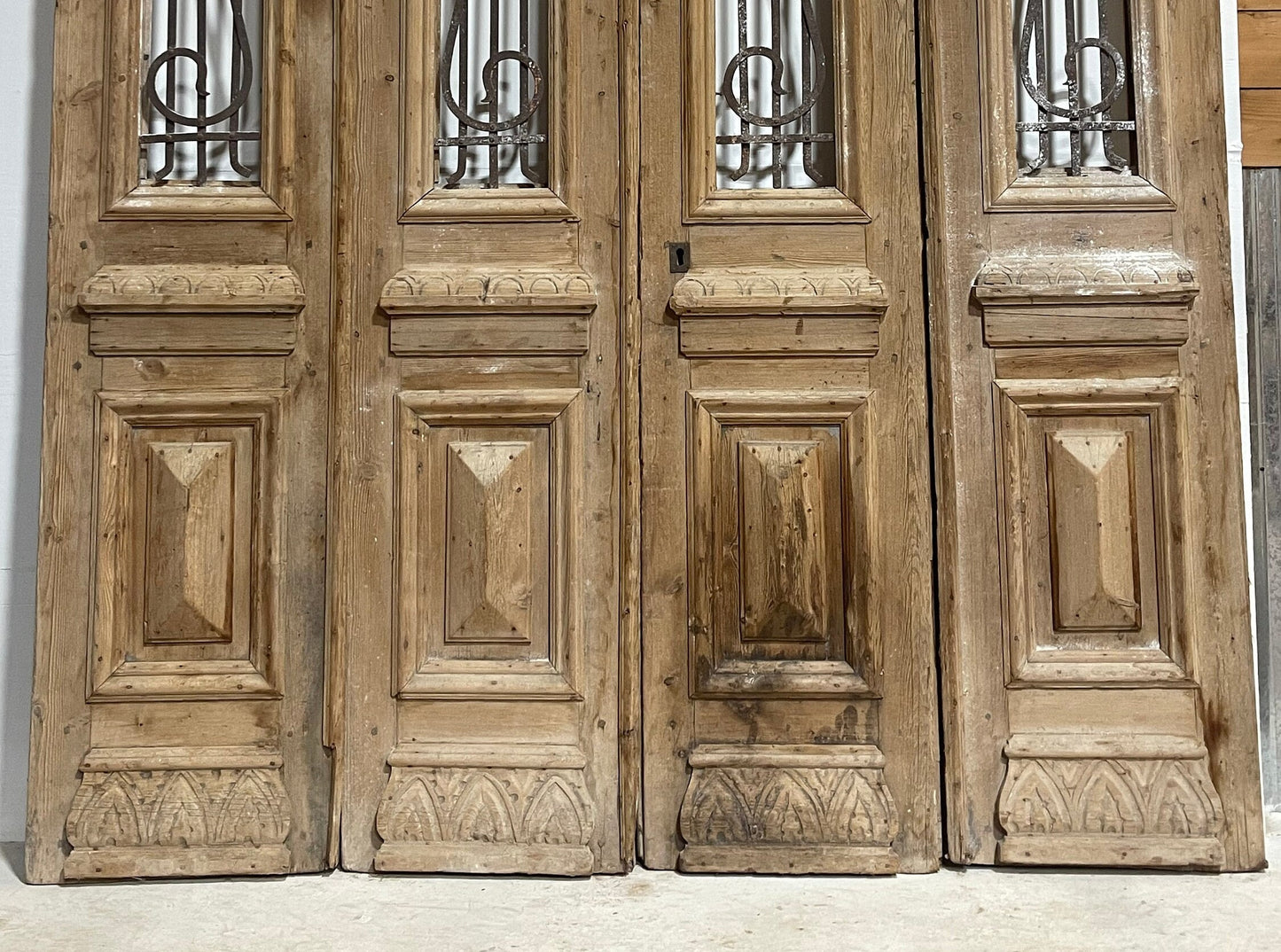 Antique French panel doors with metal (106x82.5) H0025s