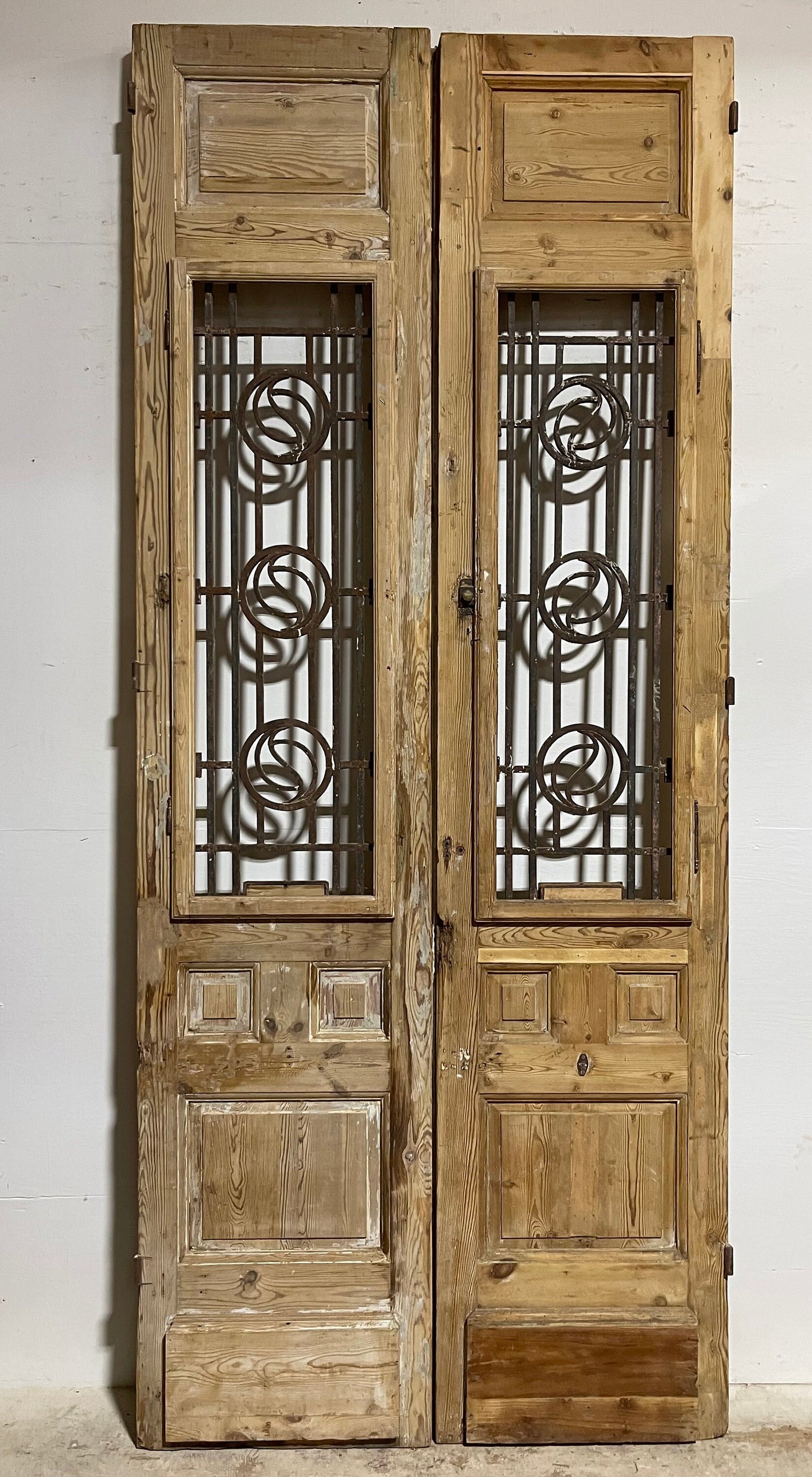 Antique French panel doors with iron (112x47) I032s