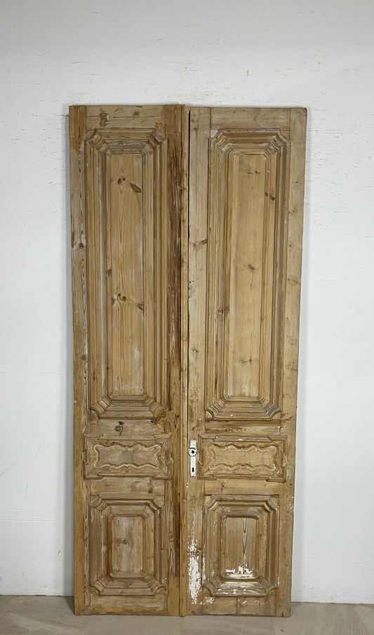 Antique French panel doors with Carvings (98 x 44) P35