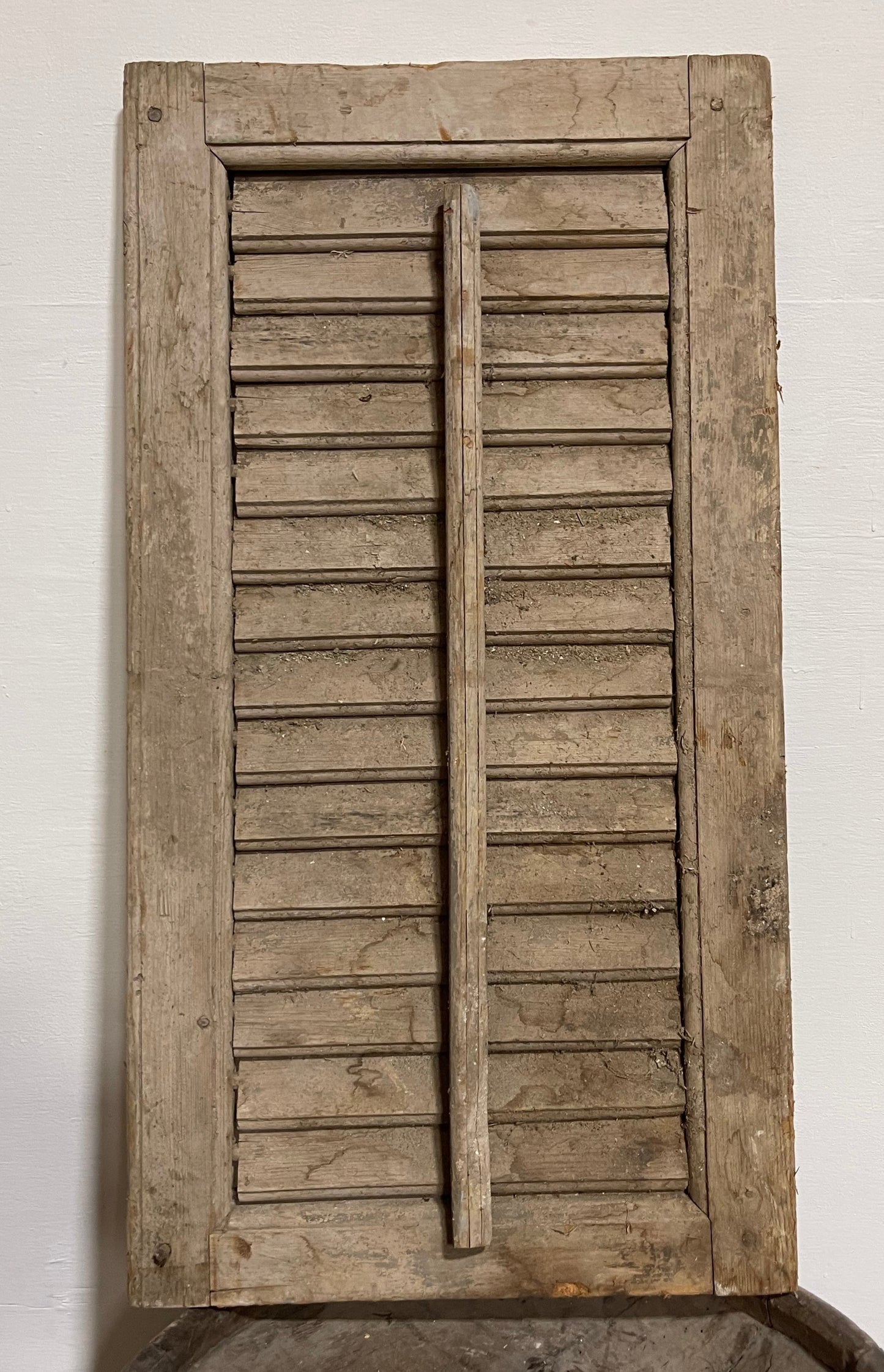 Antique French Shutters (32.25x17.25) J504