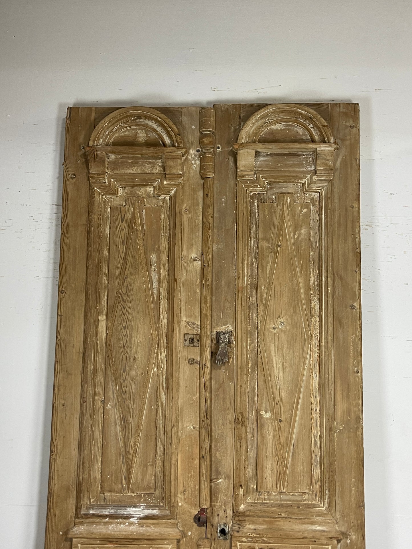 Antique French panel doors with Carvings (113 x 48) P53