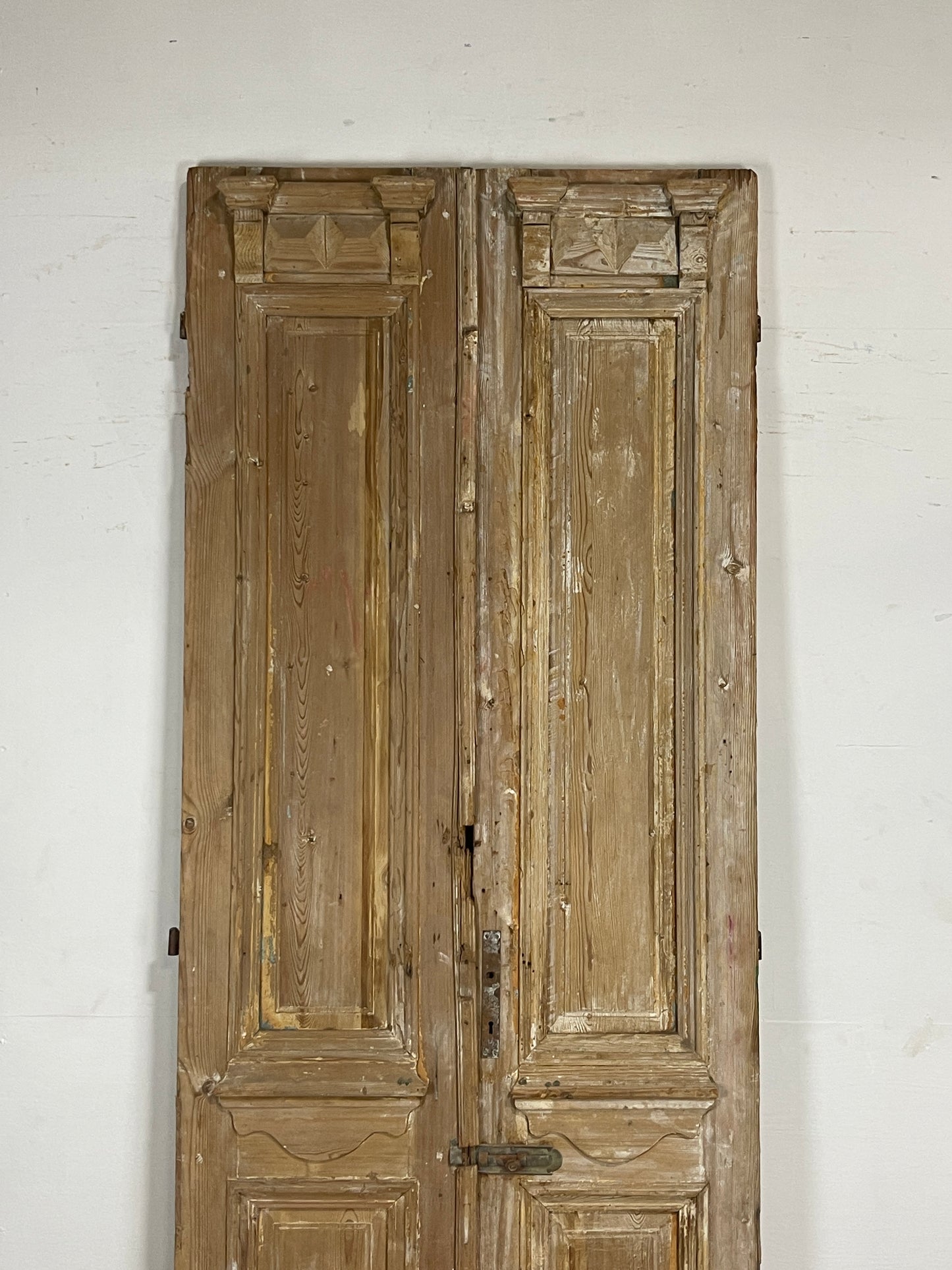 Antique  French Panel Doors with Carving  (106x38.5) N023
