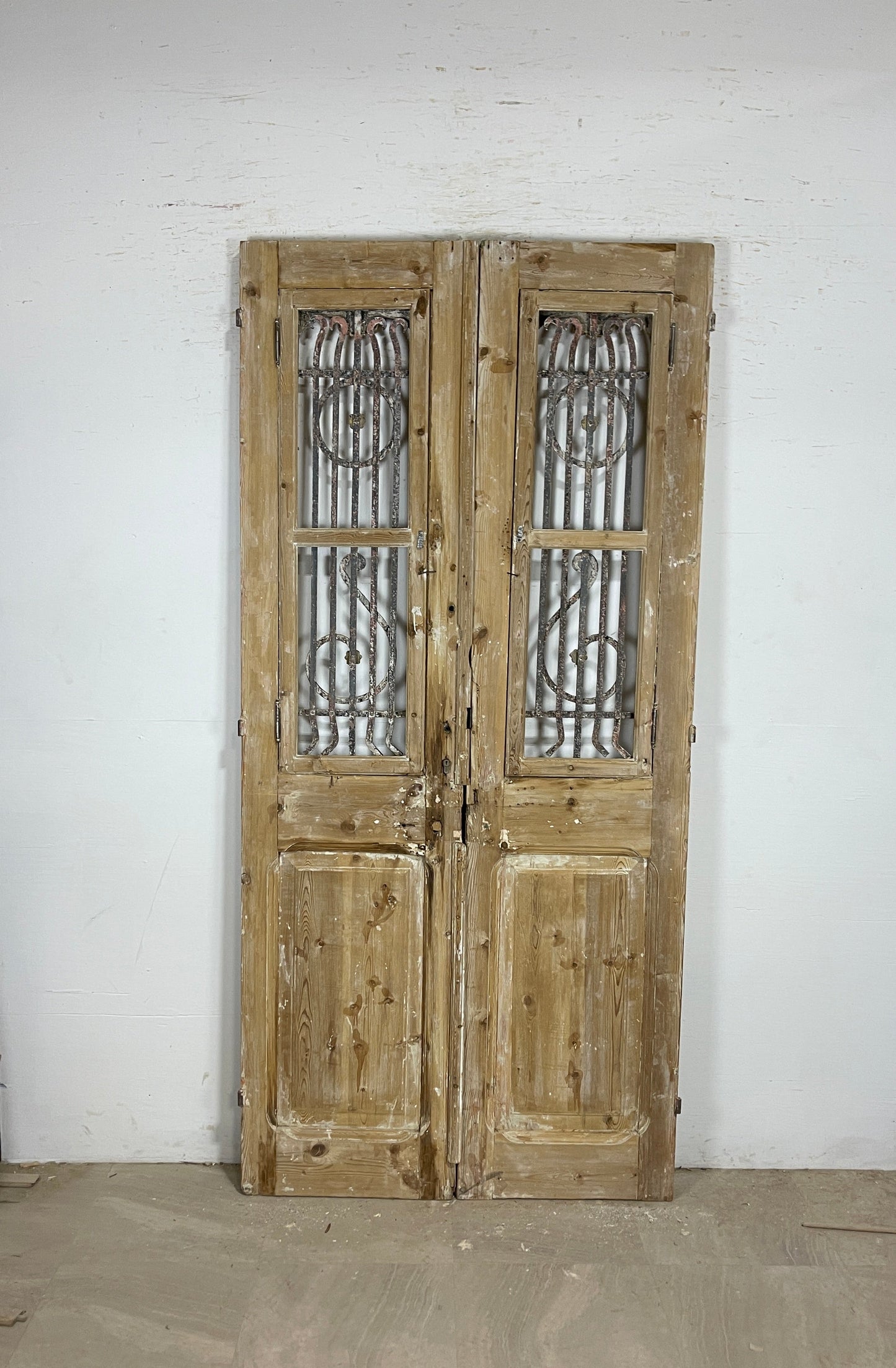 Antique French panel doors with Metal (94x44.5)P77