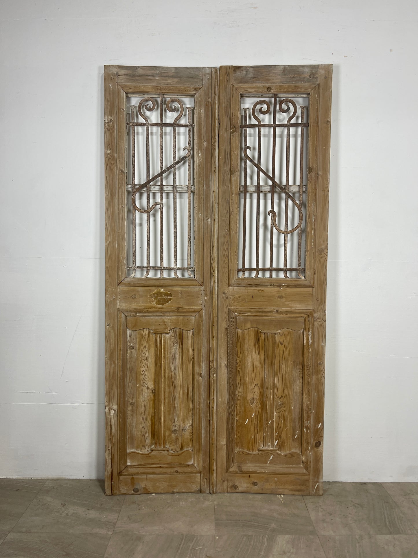 Antique French panel doors with Metal (86.25 x 44.75) O13